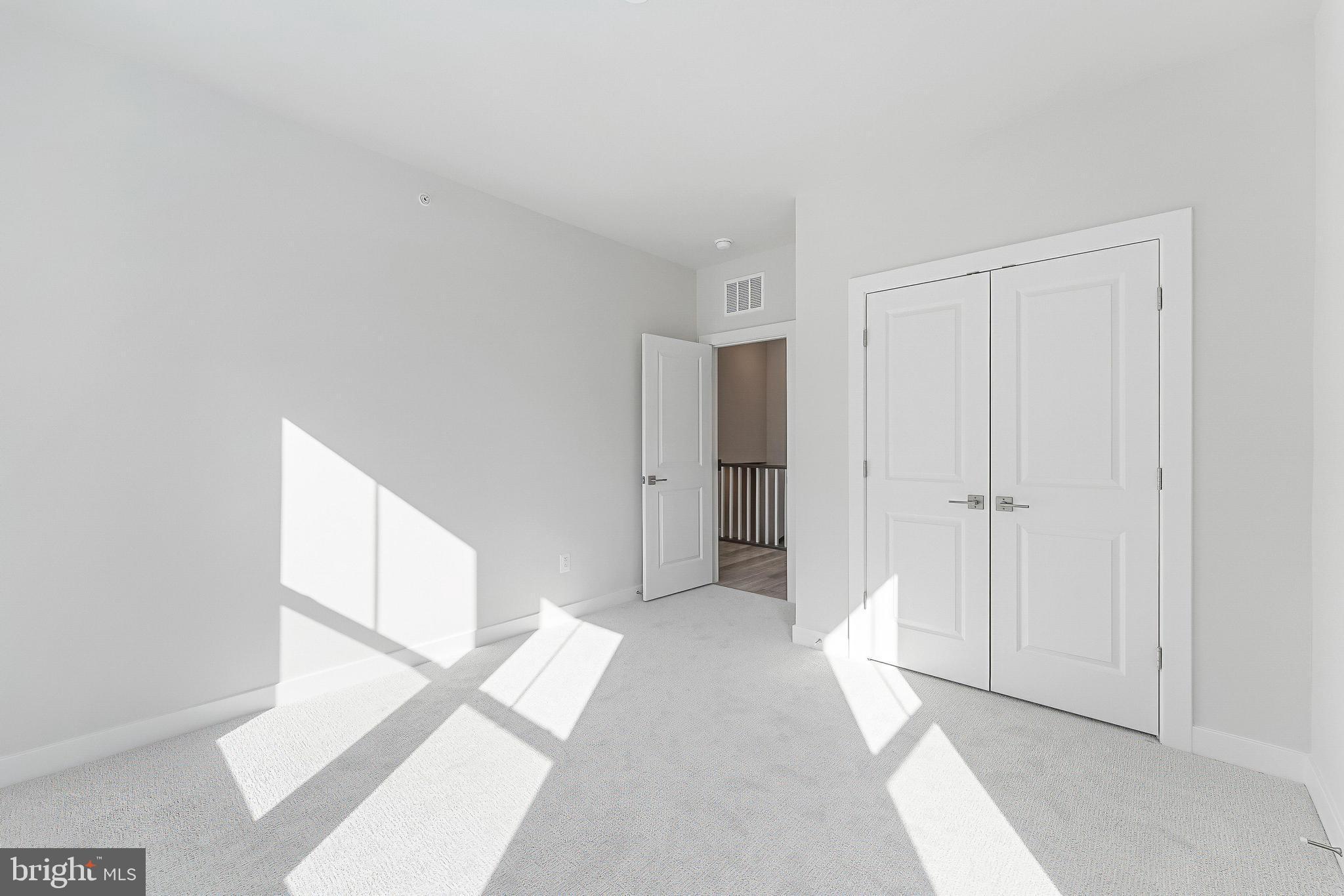 ONE LOUDOUN - Residential Lease