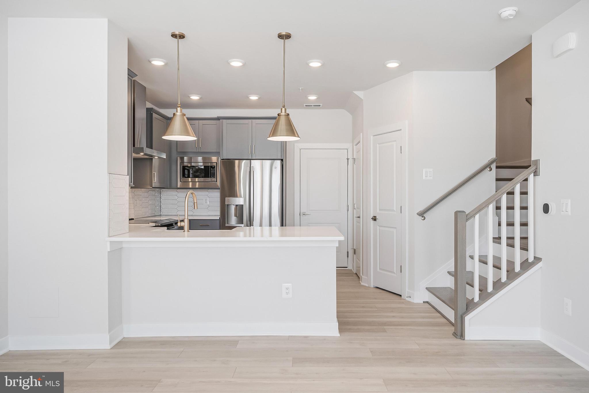 ONE LOUDOUN - Residential Lease