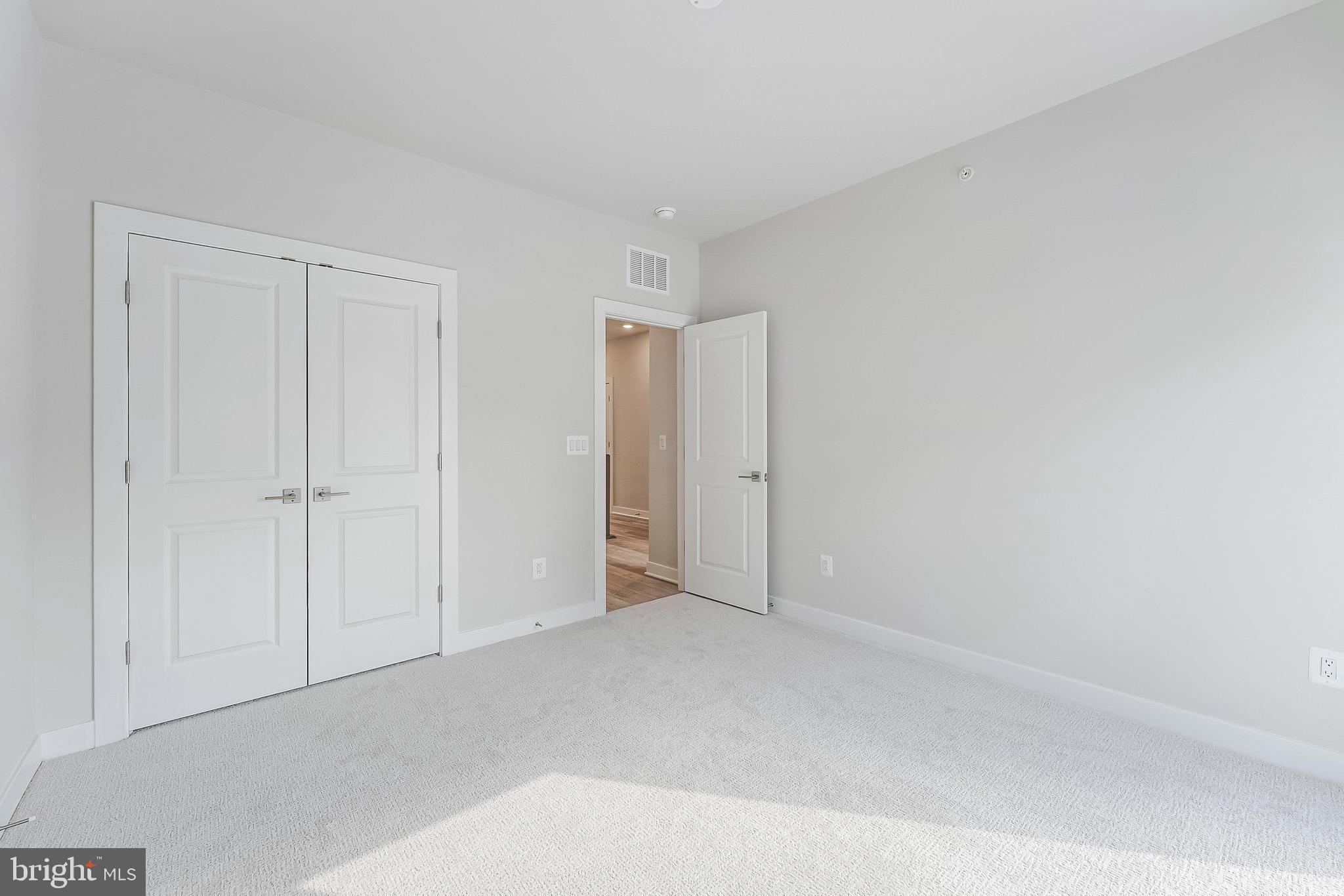 ONE LOUDOUN - Residential Lease