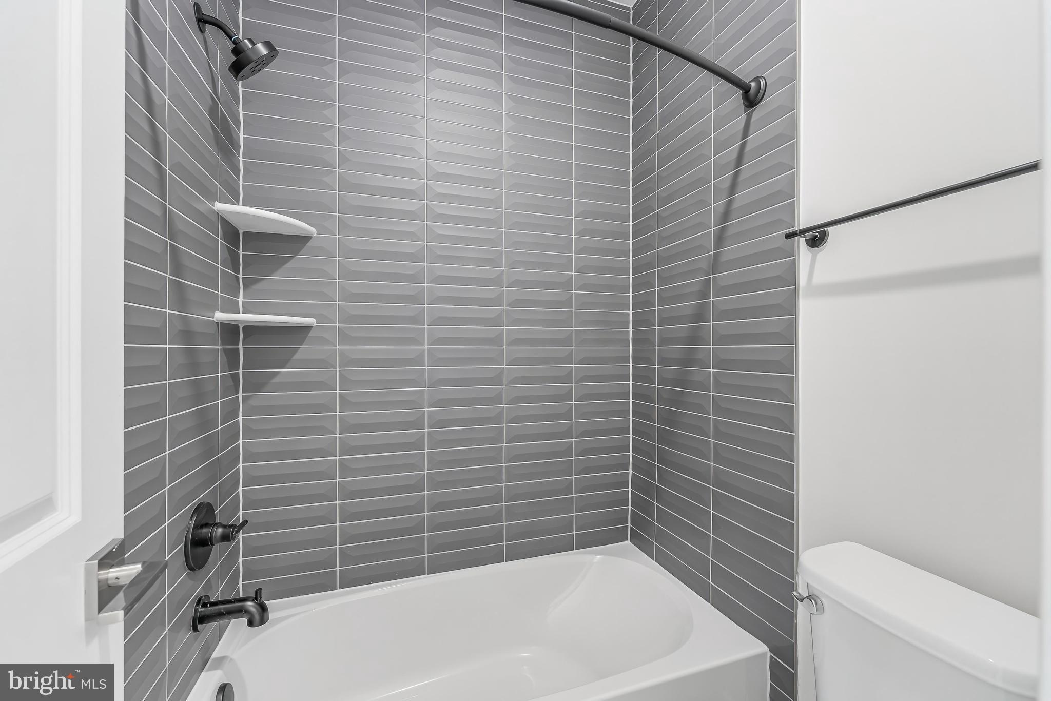 ONE LOUDOUN - Residential Lease