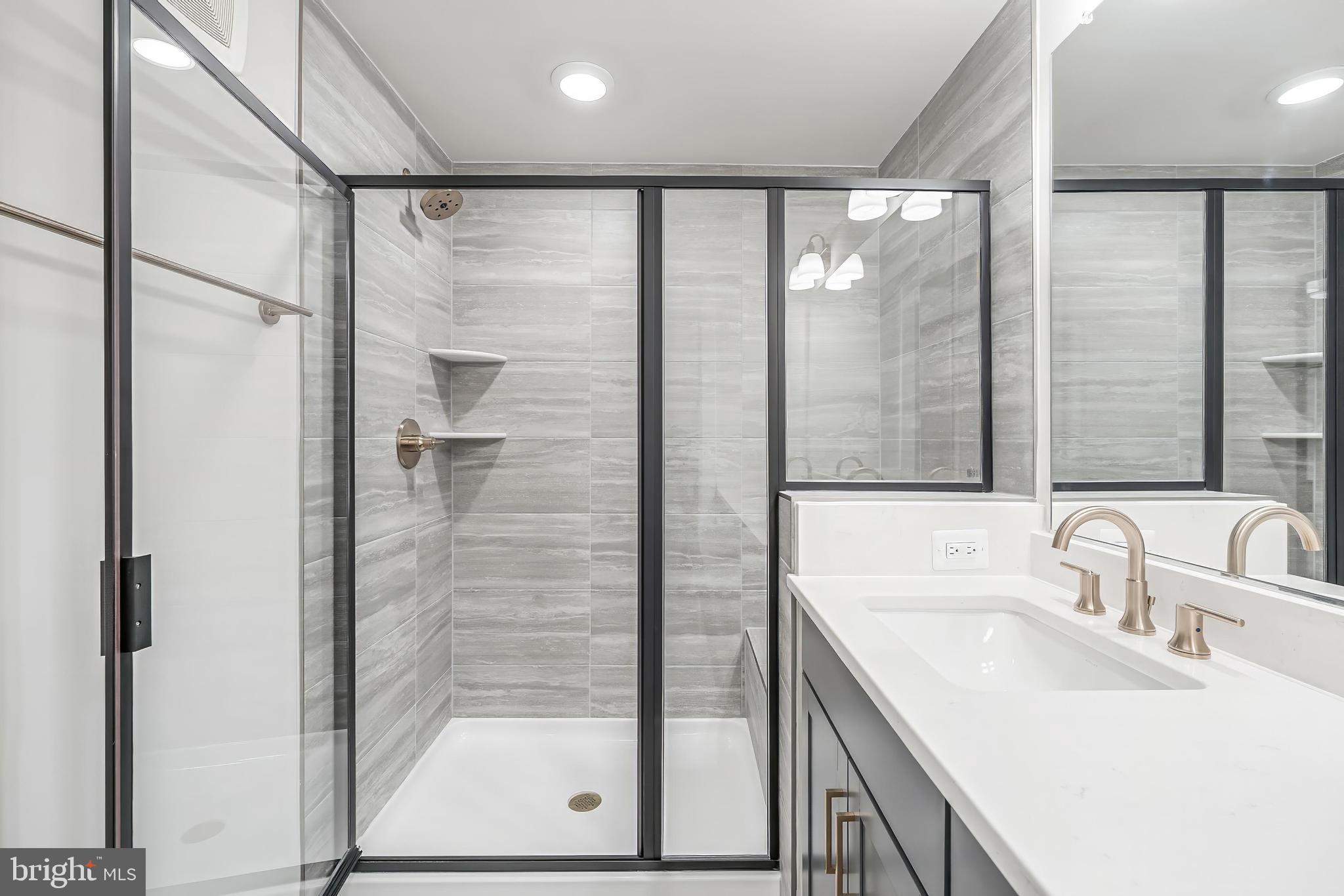 ONE LOUDOUN - Residential Lease