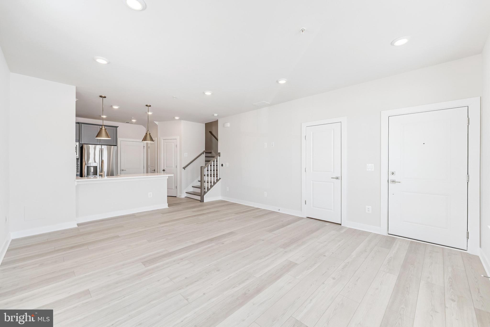 ONE LOUDOUN - Residential Lease