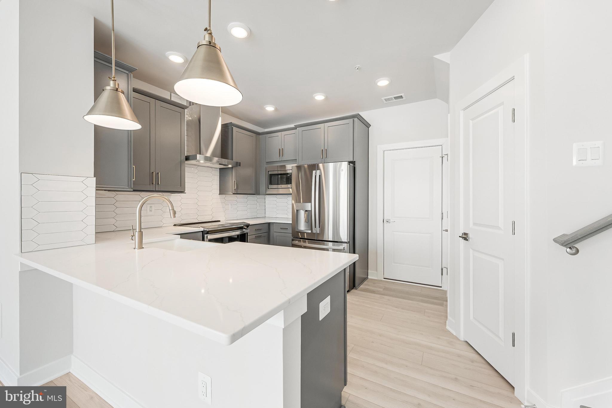 ONE LOUDOUN - Residential Lease