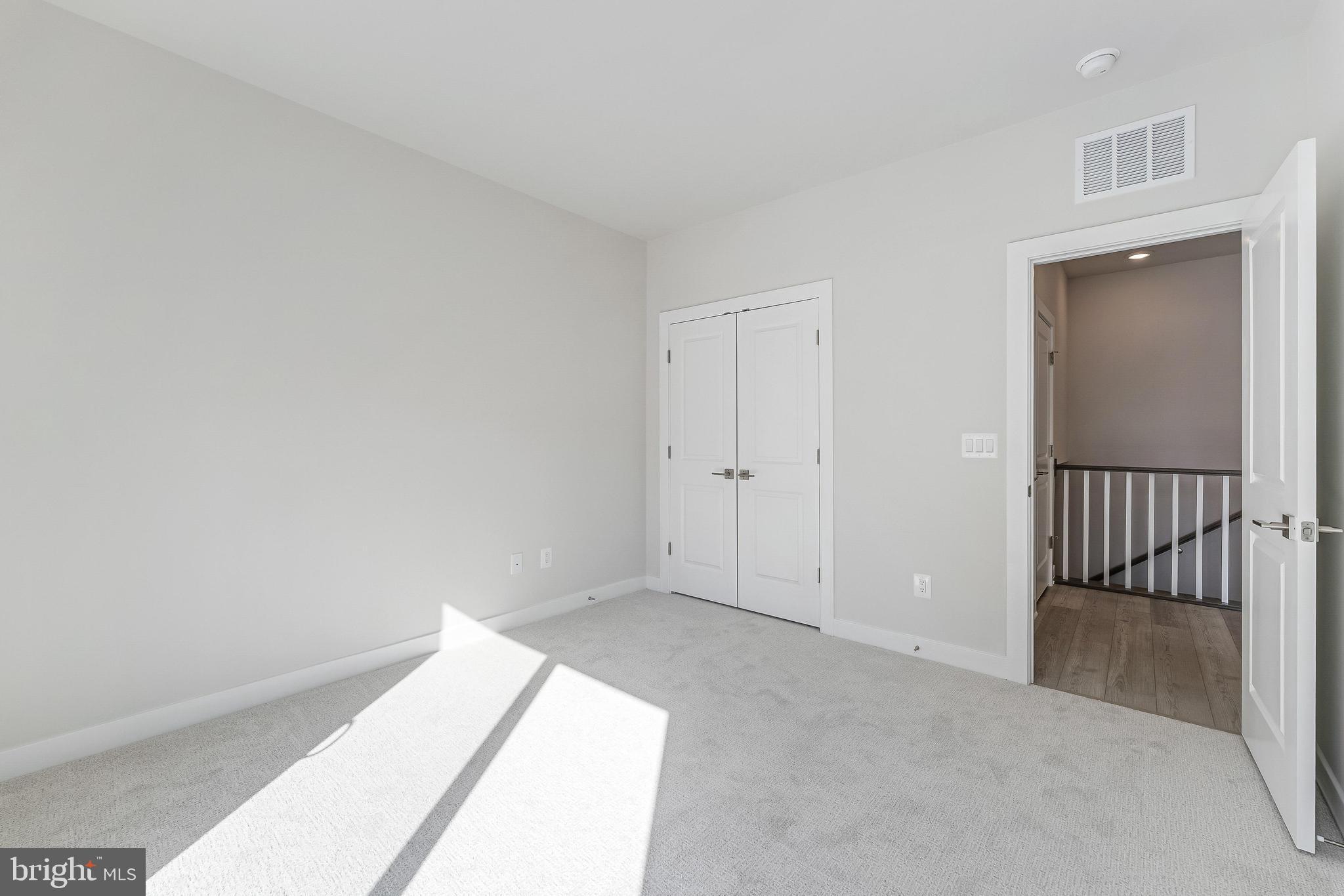 ONE LOUDOUN - Residential Lease