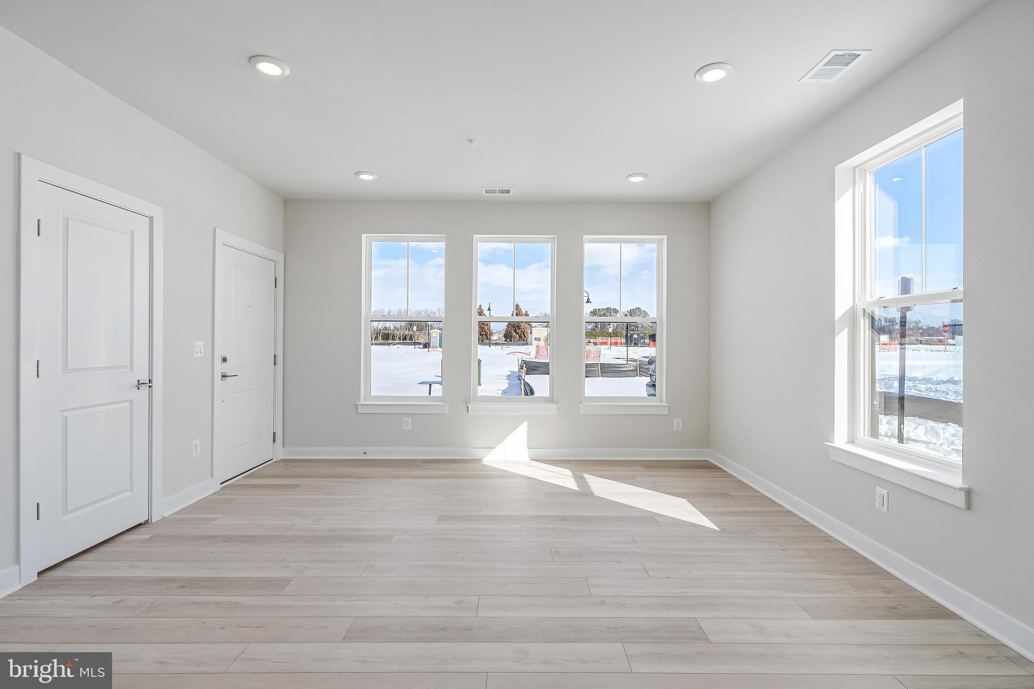 ONE LOUDOUN - Residential Lease