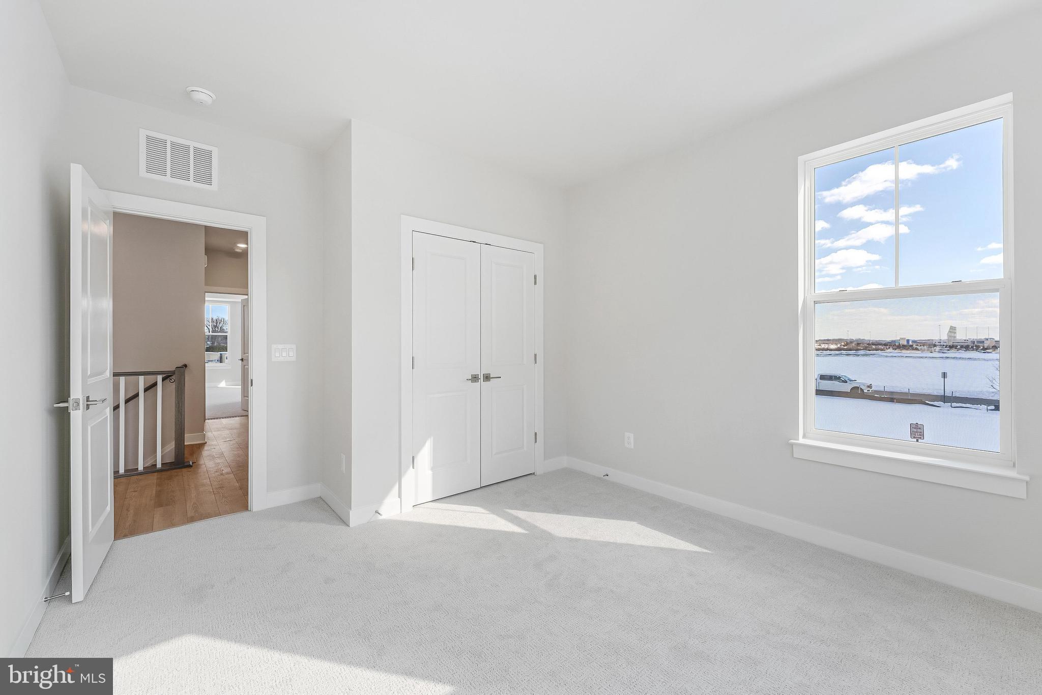 ONE LOUDOUN - Residential Lease