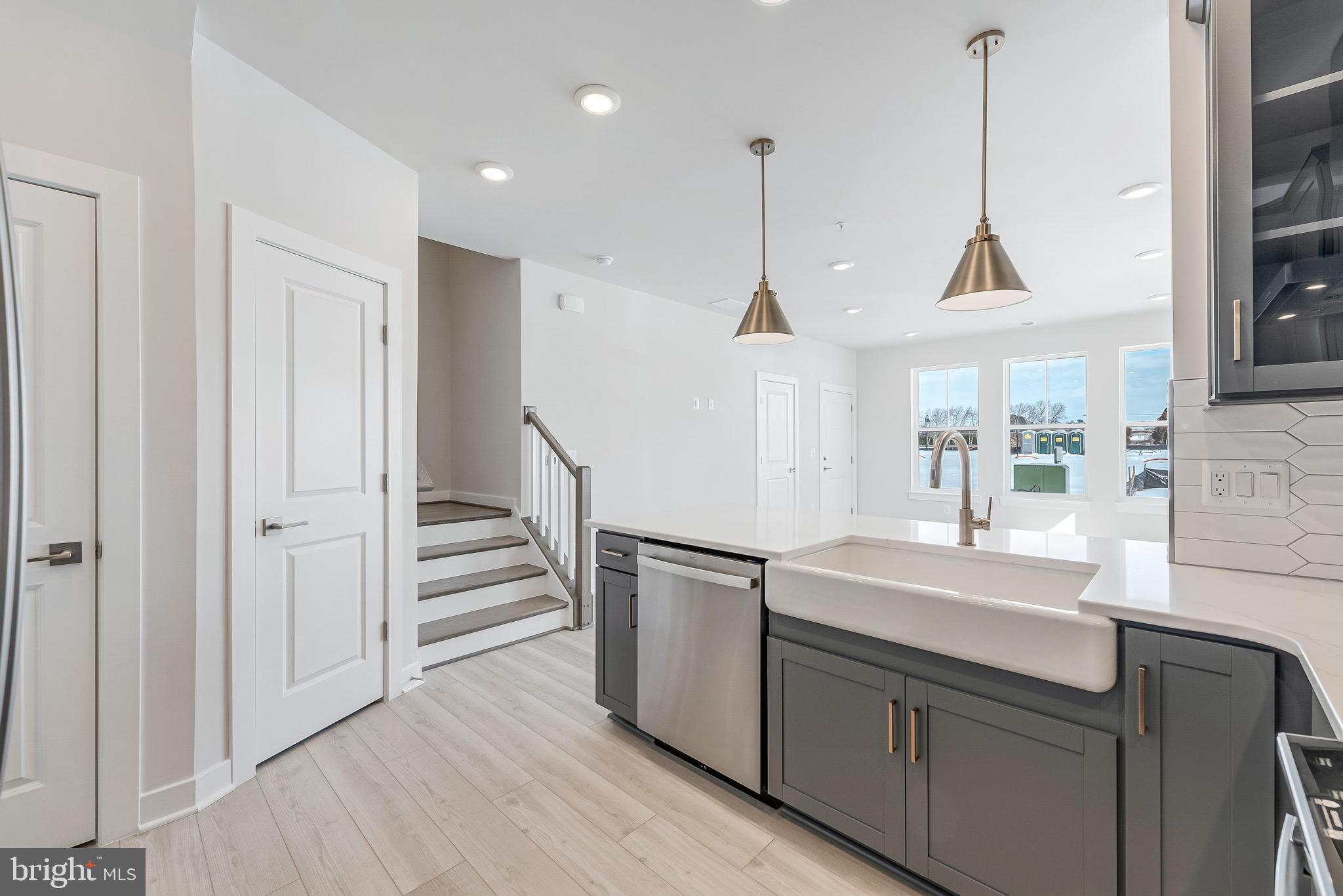 ONE LOUDOUN - Residential Lease