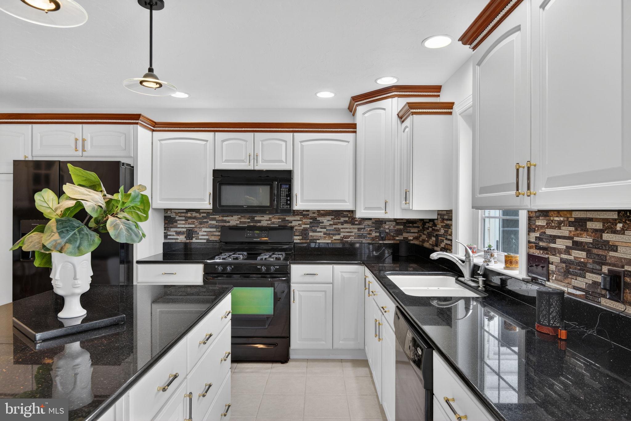 EAGLE VIEW - Residential