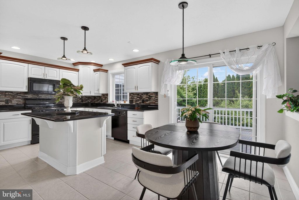 Photo of 501 Bald Eagle Court, LANCASTER, PA 17601 (MLS # PALA2088012)