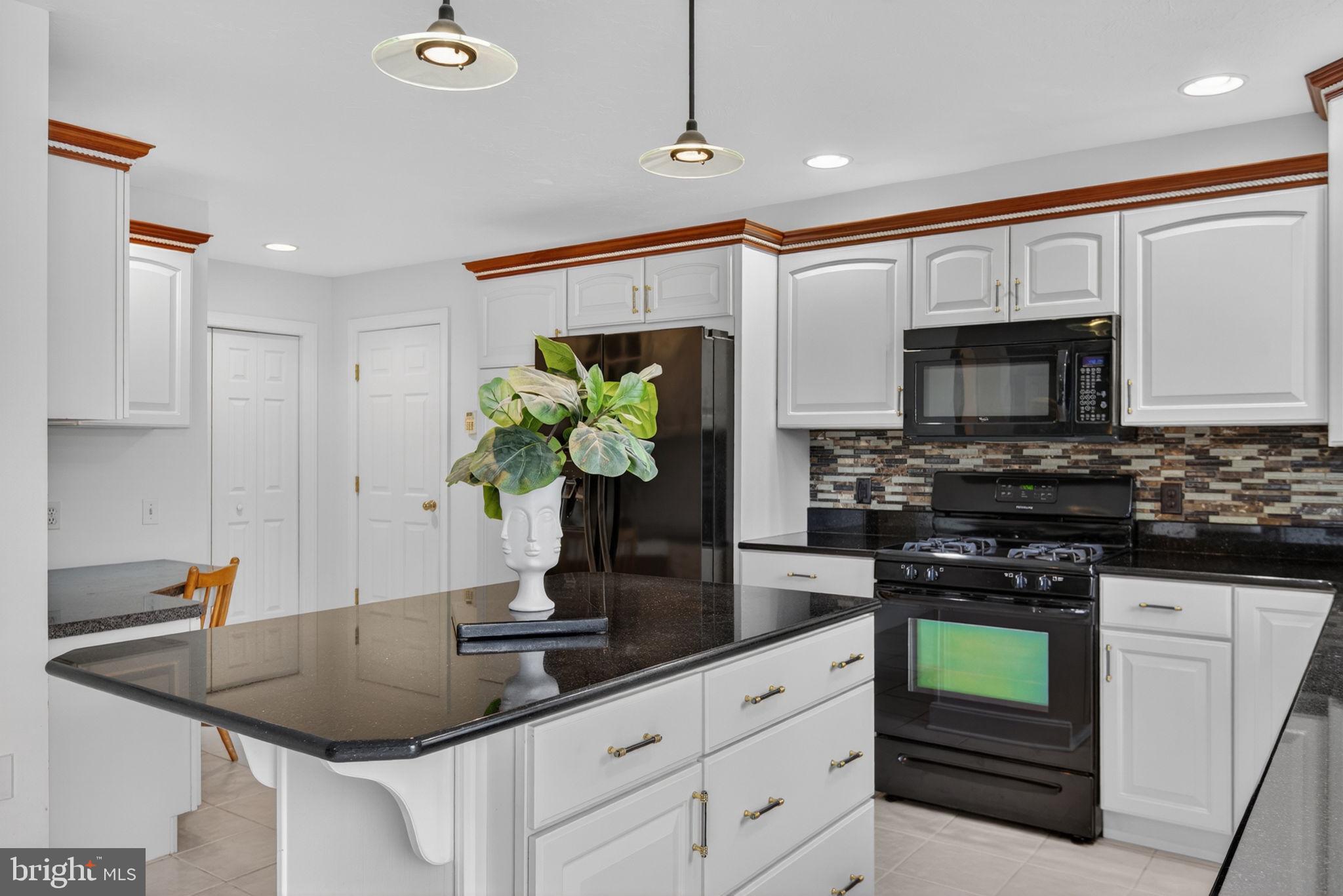 EAGLE VIEW - Residential