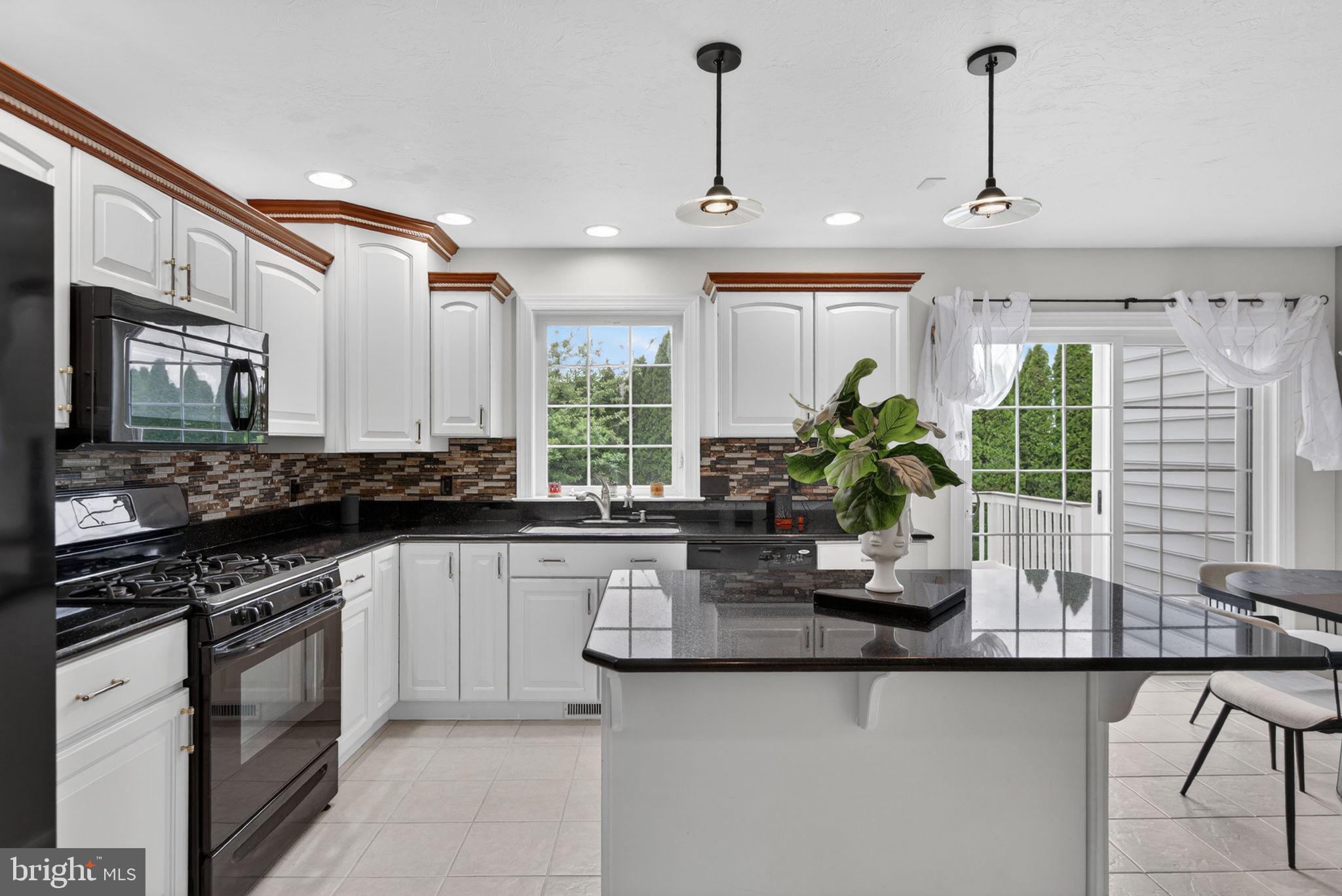 EAGLE VIEW - Residential