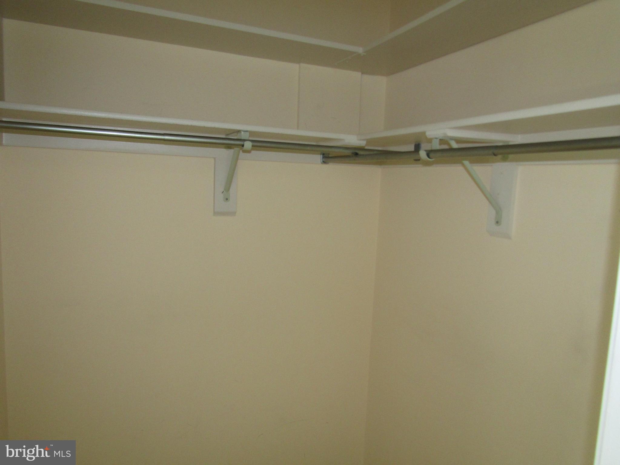 CENTREVILLE GREEN - Residential Lease