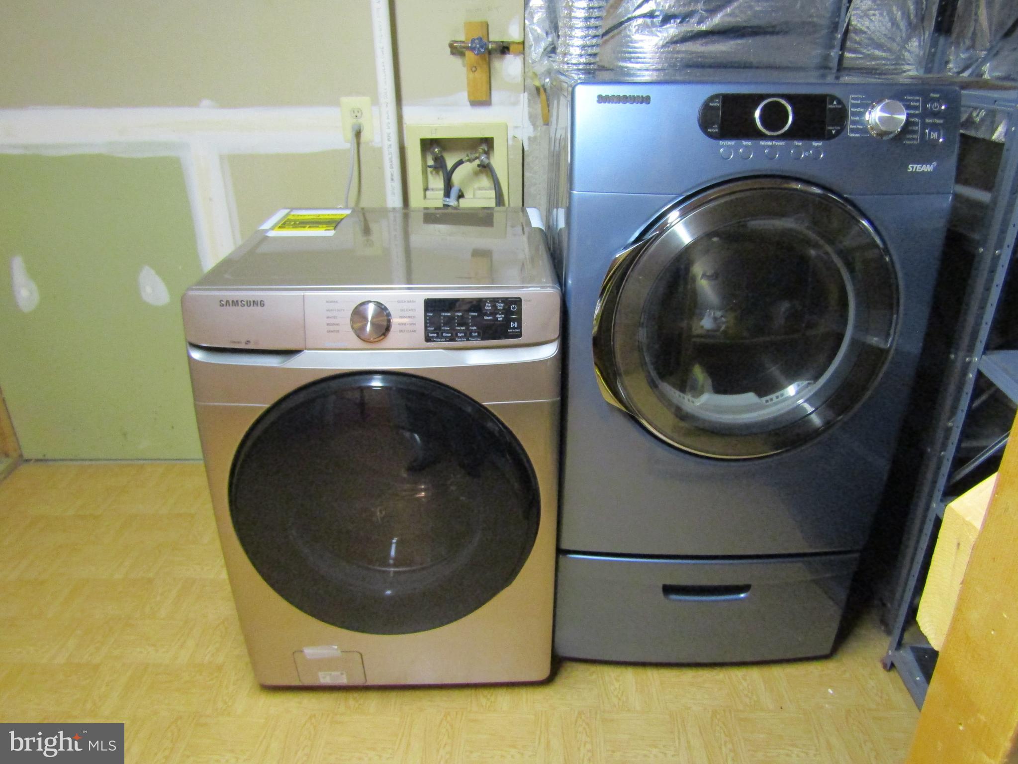 CENTREVILLE GREEN - Residential Lease