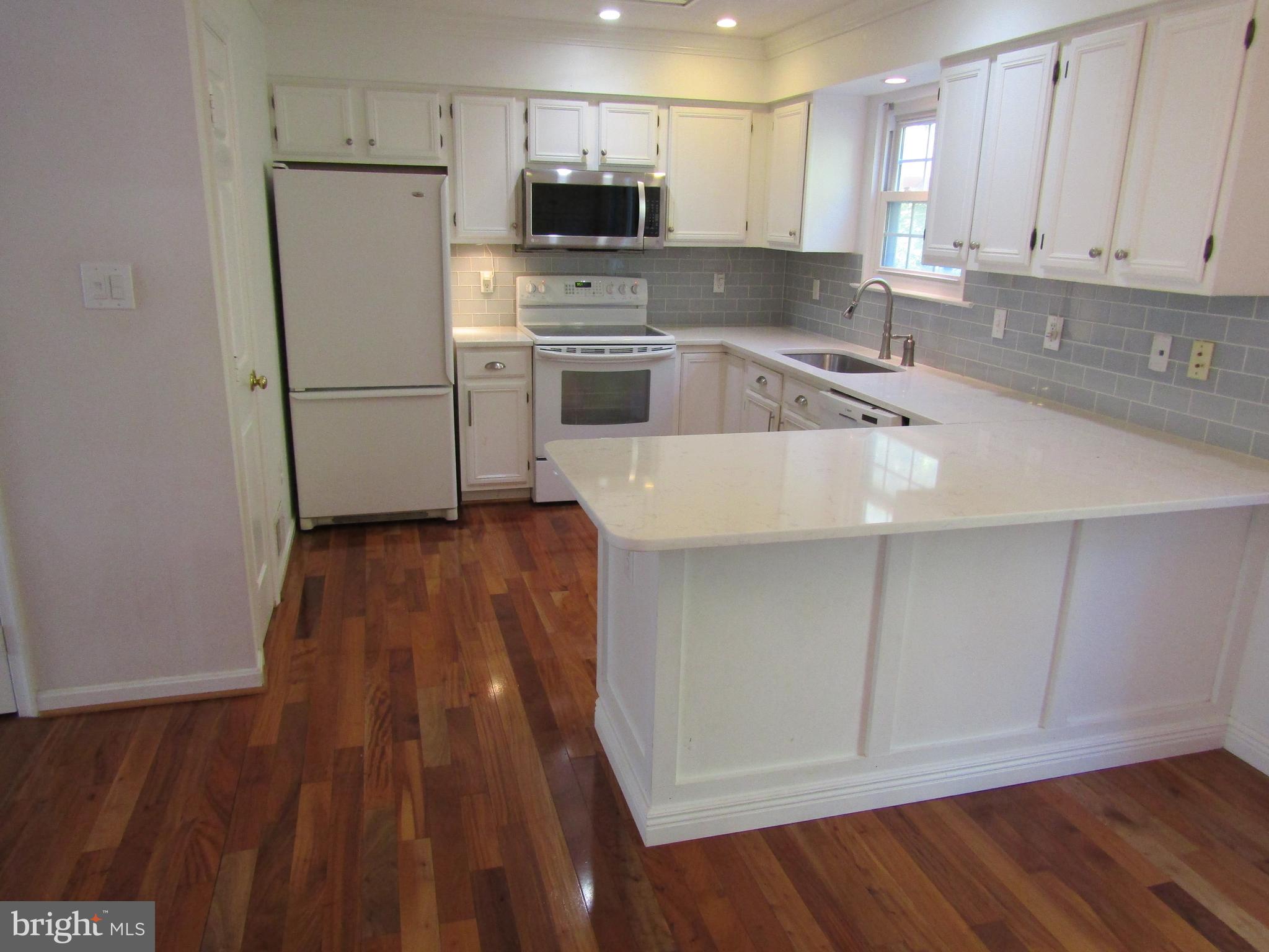 CENTREVILLE GREEN - Residential Lease