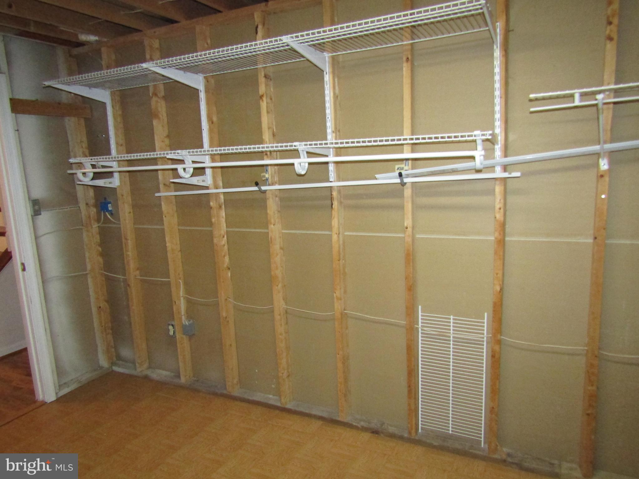 CENTREVILLE GREEN - Residential Lease