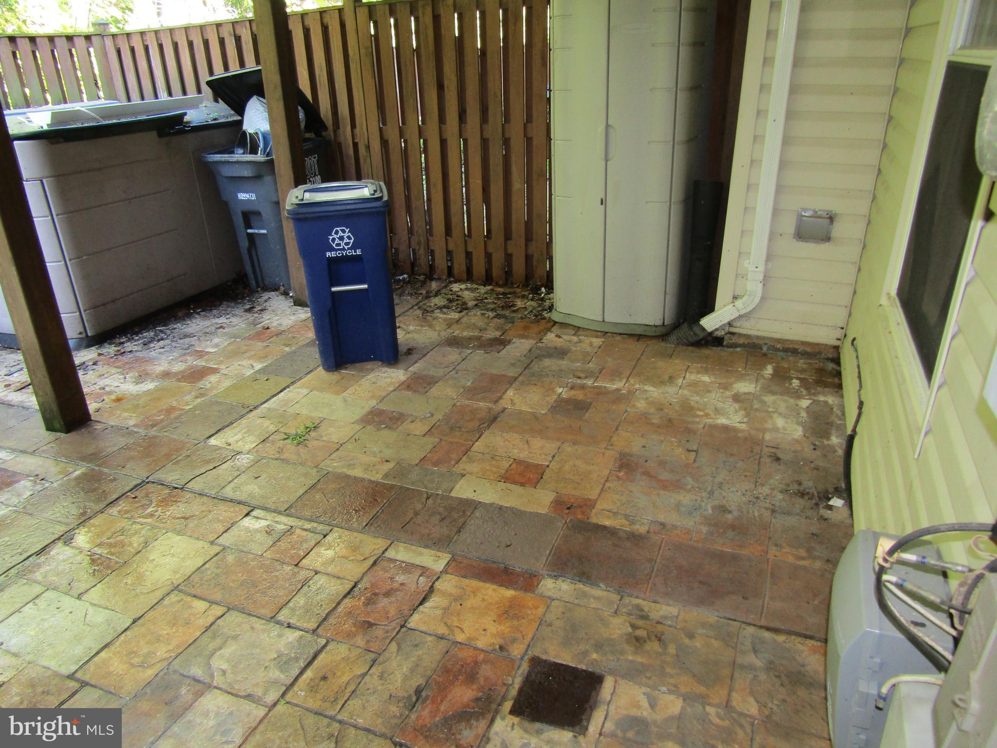 CENTREVILLE GREEN - Residential Lease