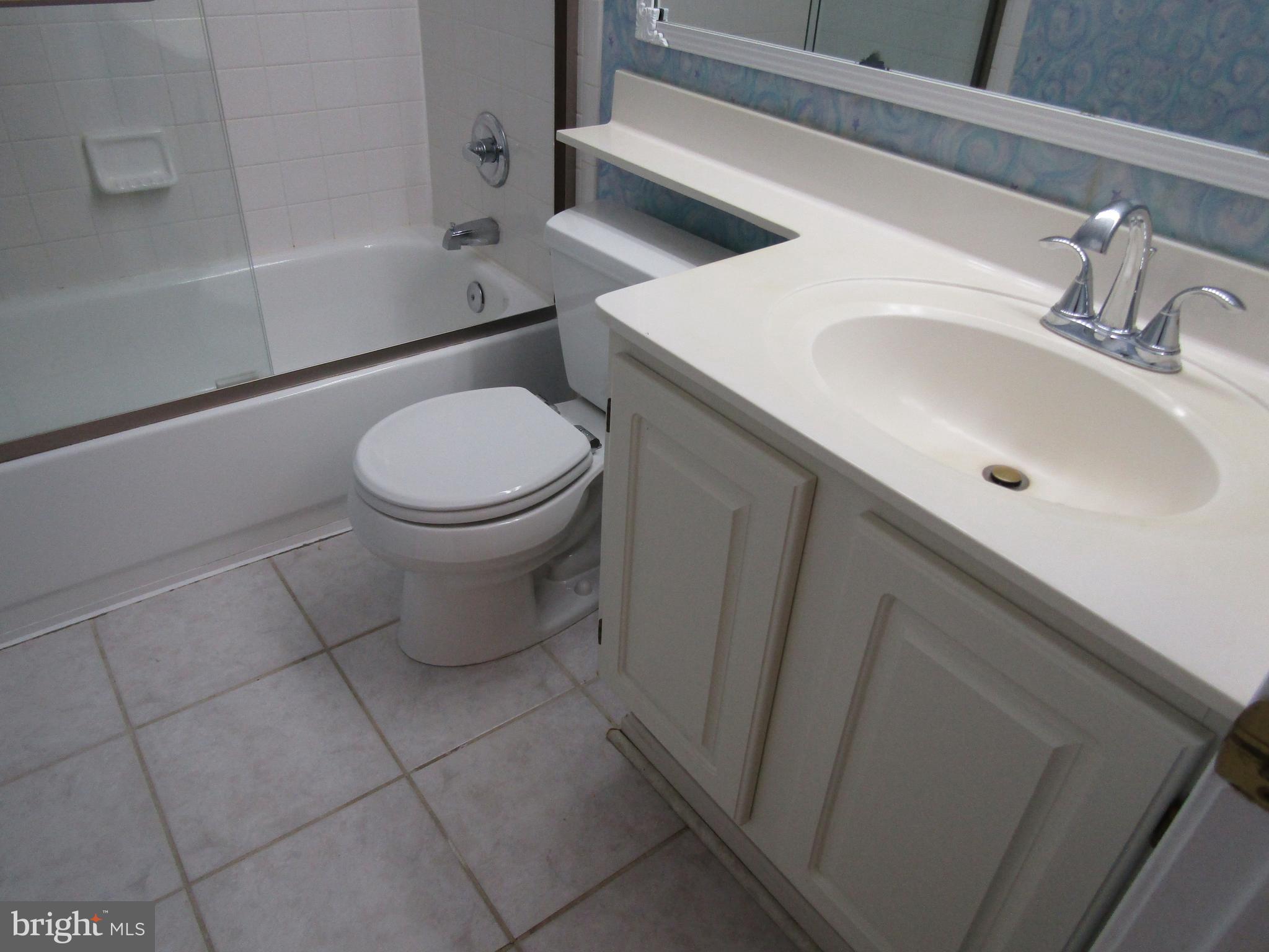 CENTREVILLE GREEN - Residential Lease