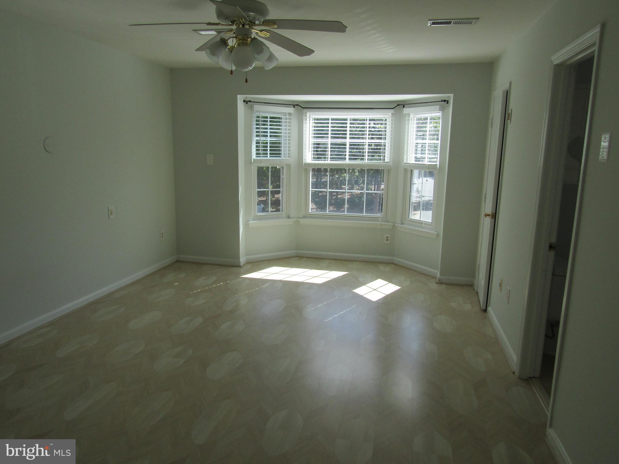 CENTREVILLE GREEN - Residential Lease