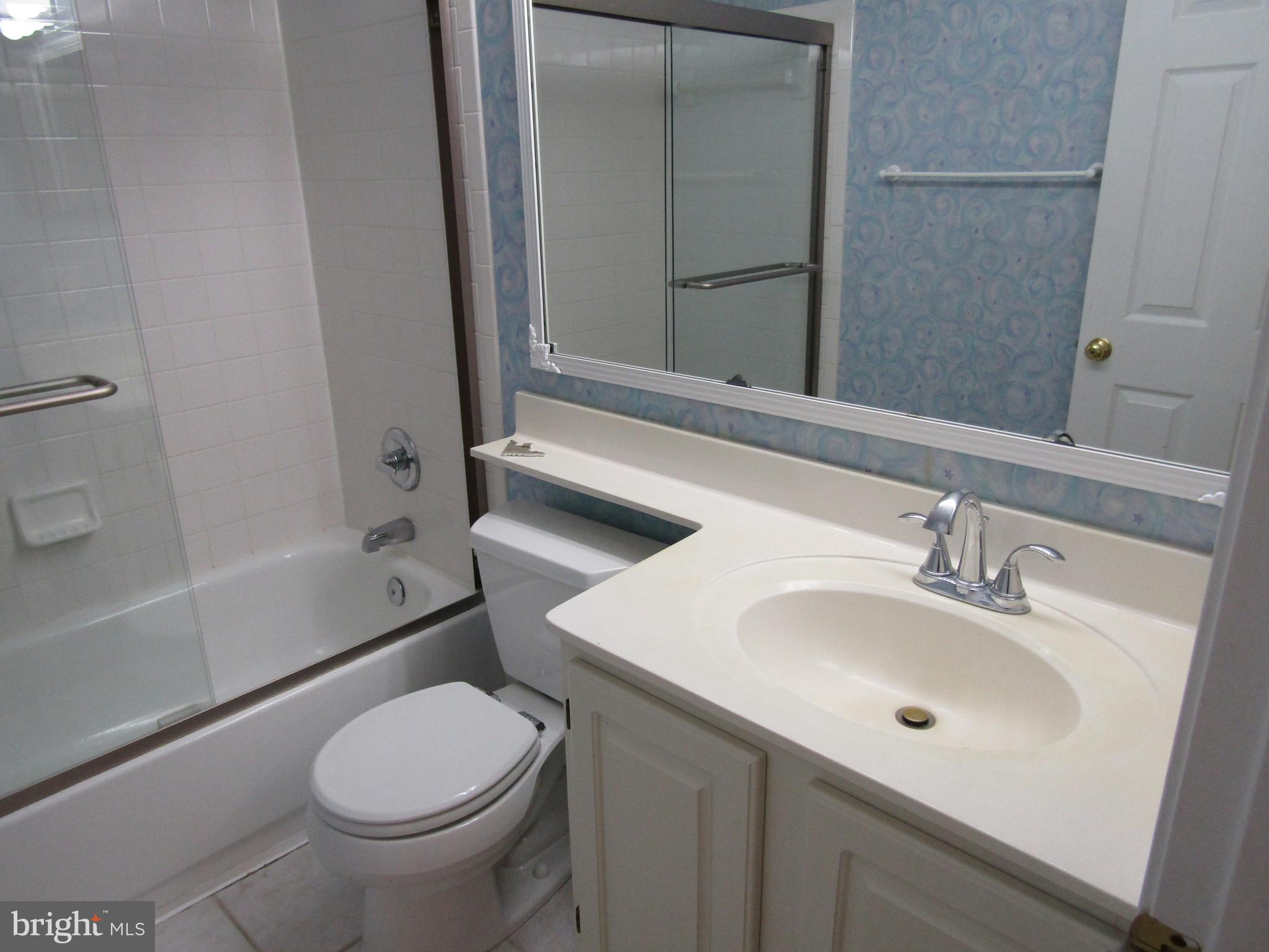 CENTREVILLE GREEN - Residential Lease