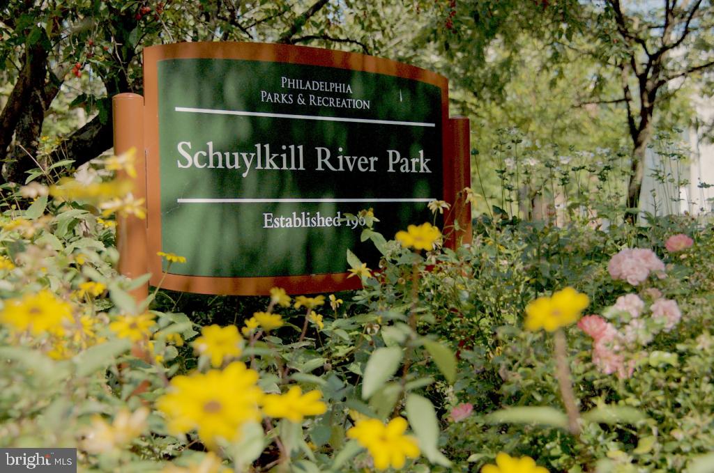 LOGAN SQUARE - Residential Lease