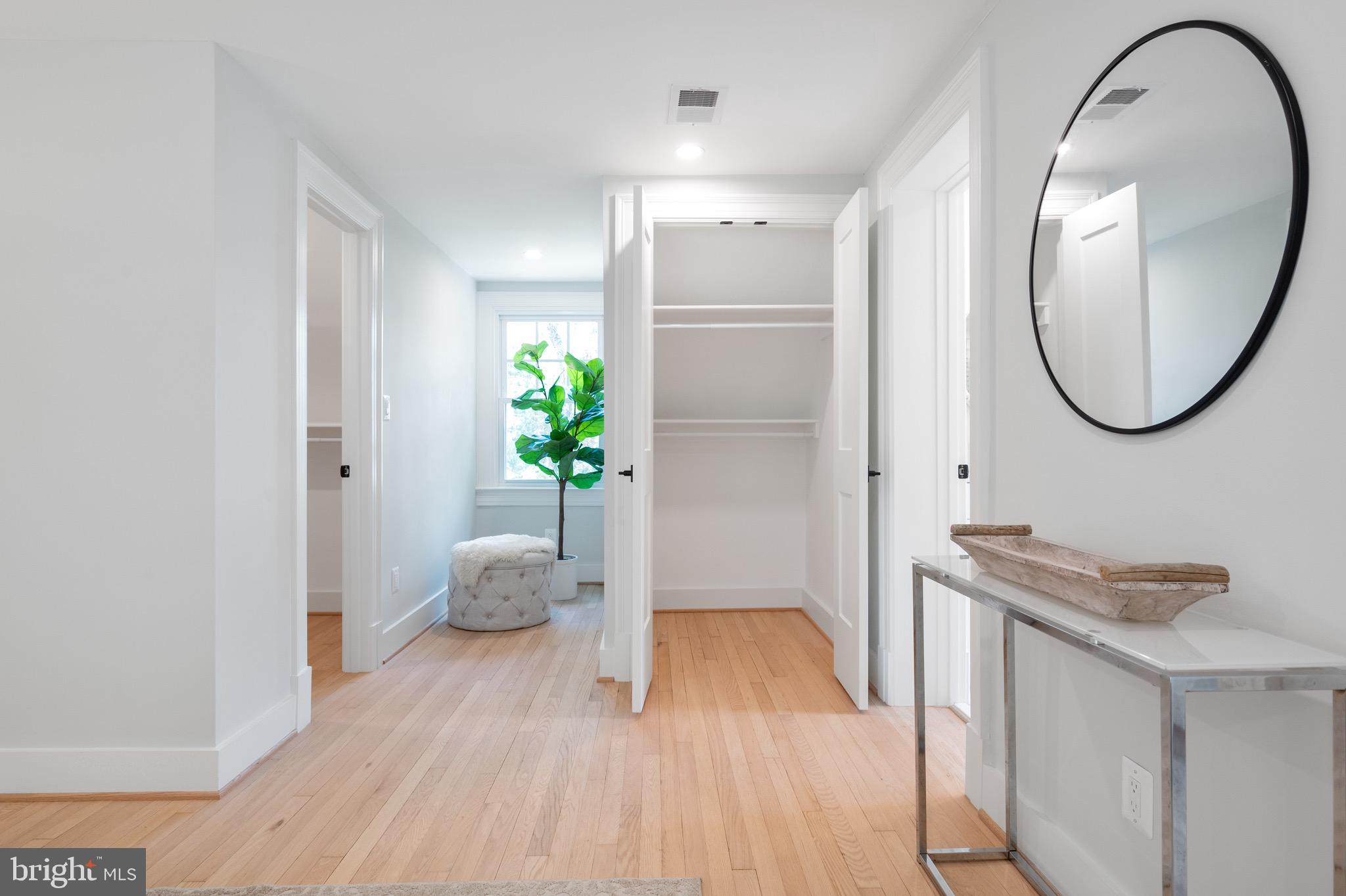 WELLINGTON - Residential