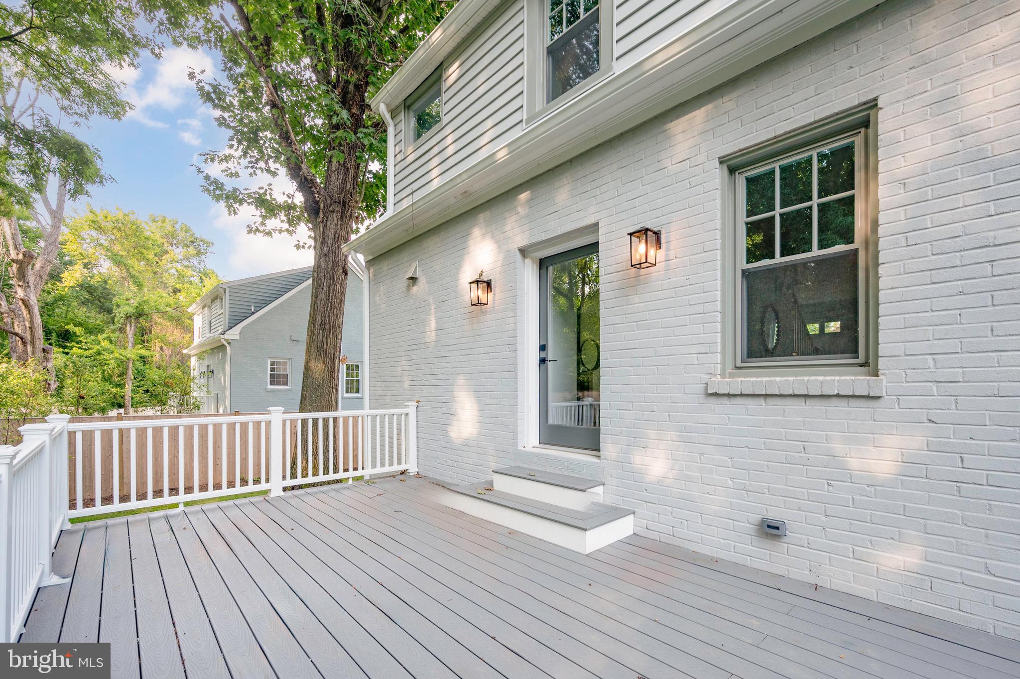 WELLINGTON - Residential