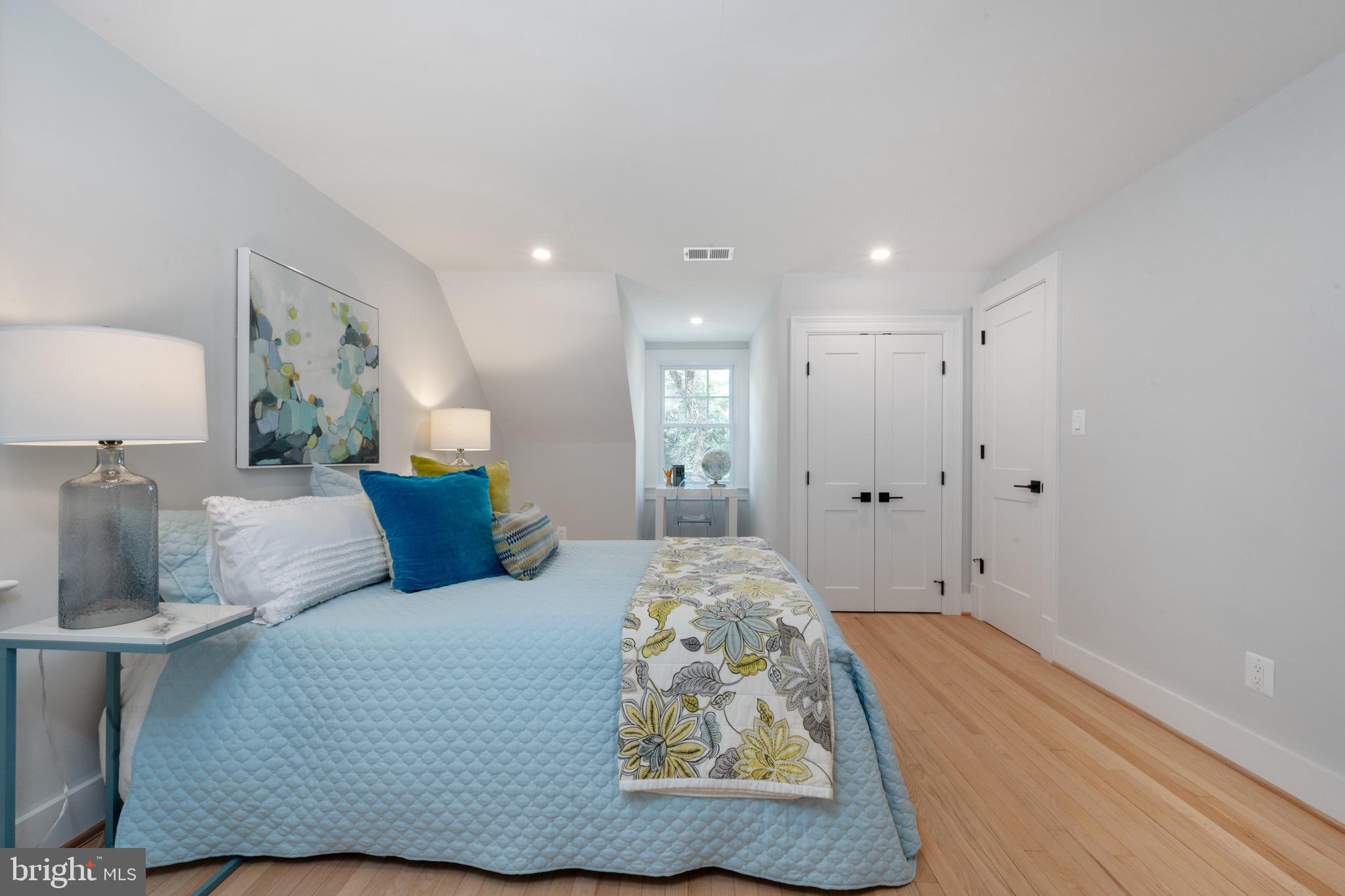 WELLINGTON - Residential