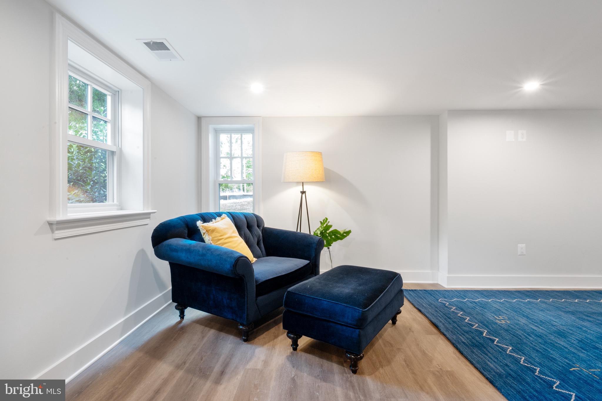 WELLINGTON - Residential