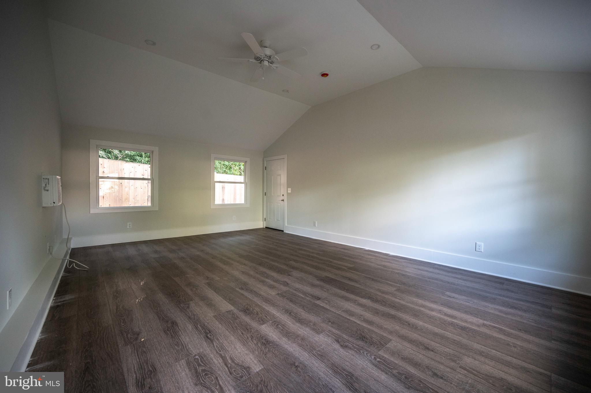 WELLINGTON - Residential