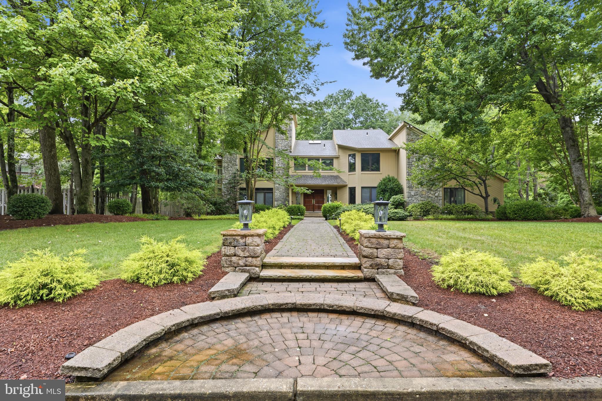 43 SOUTHWOOD DRIVE
