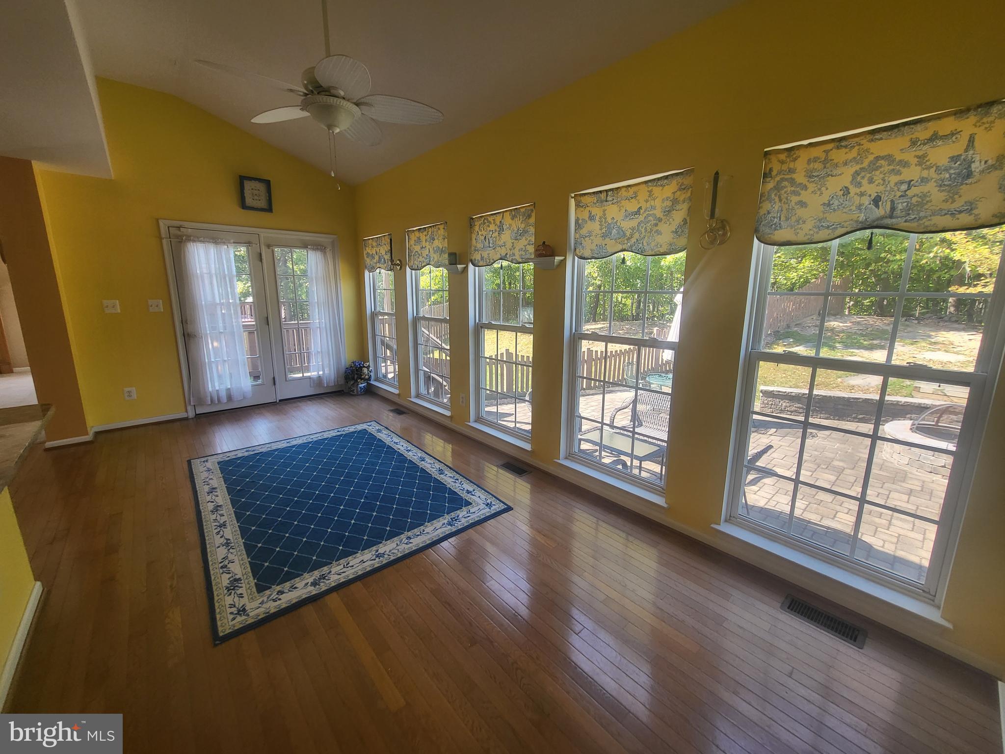 WAYSIDE VILLAGE - Residential Lease