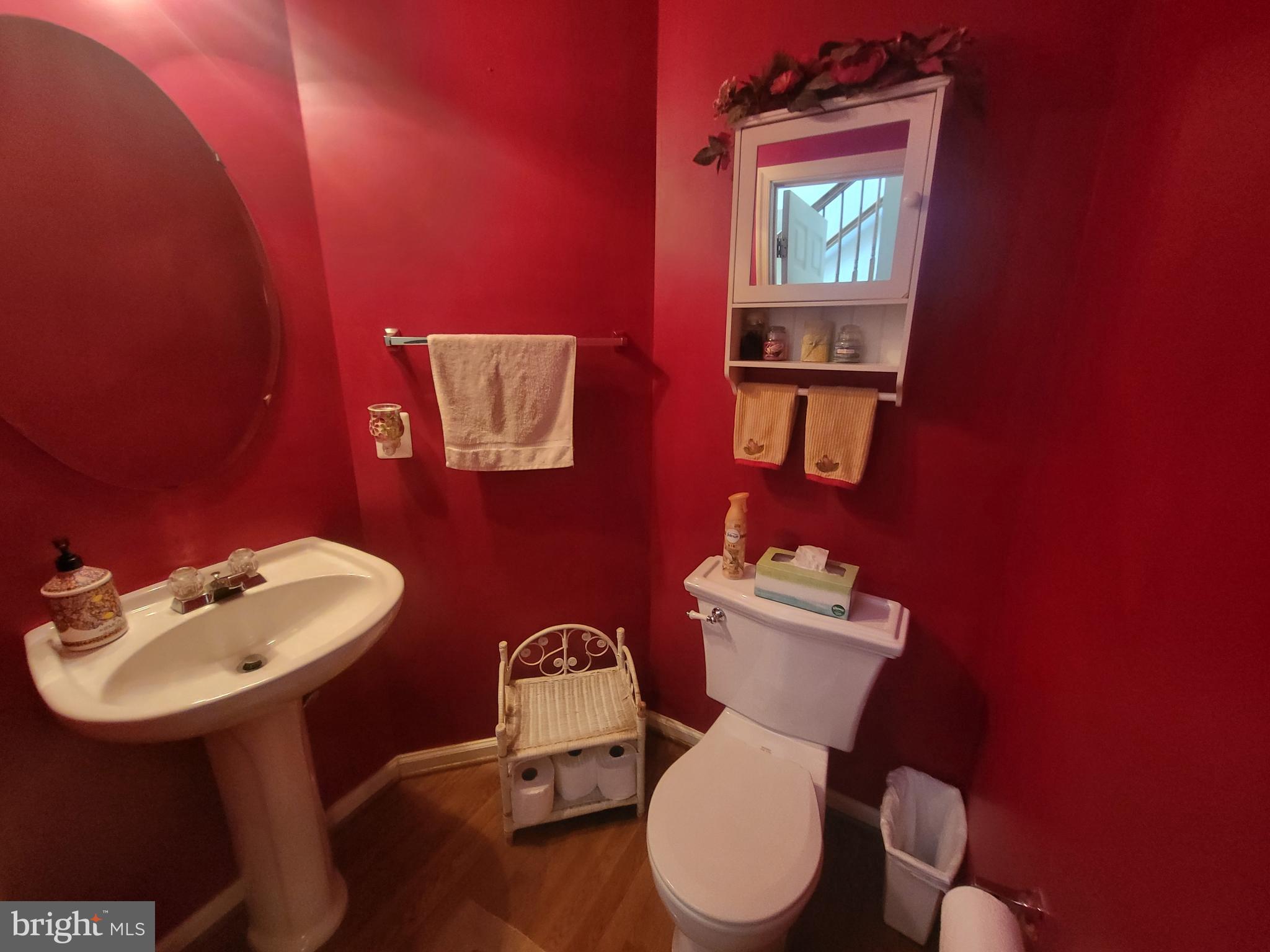 WAYSIDE VILLAGE - Residential Lease