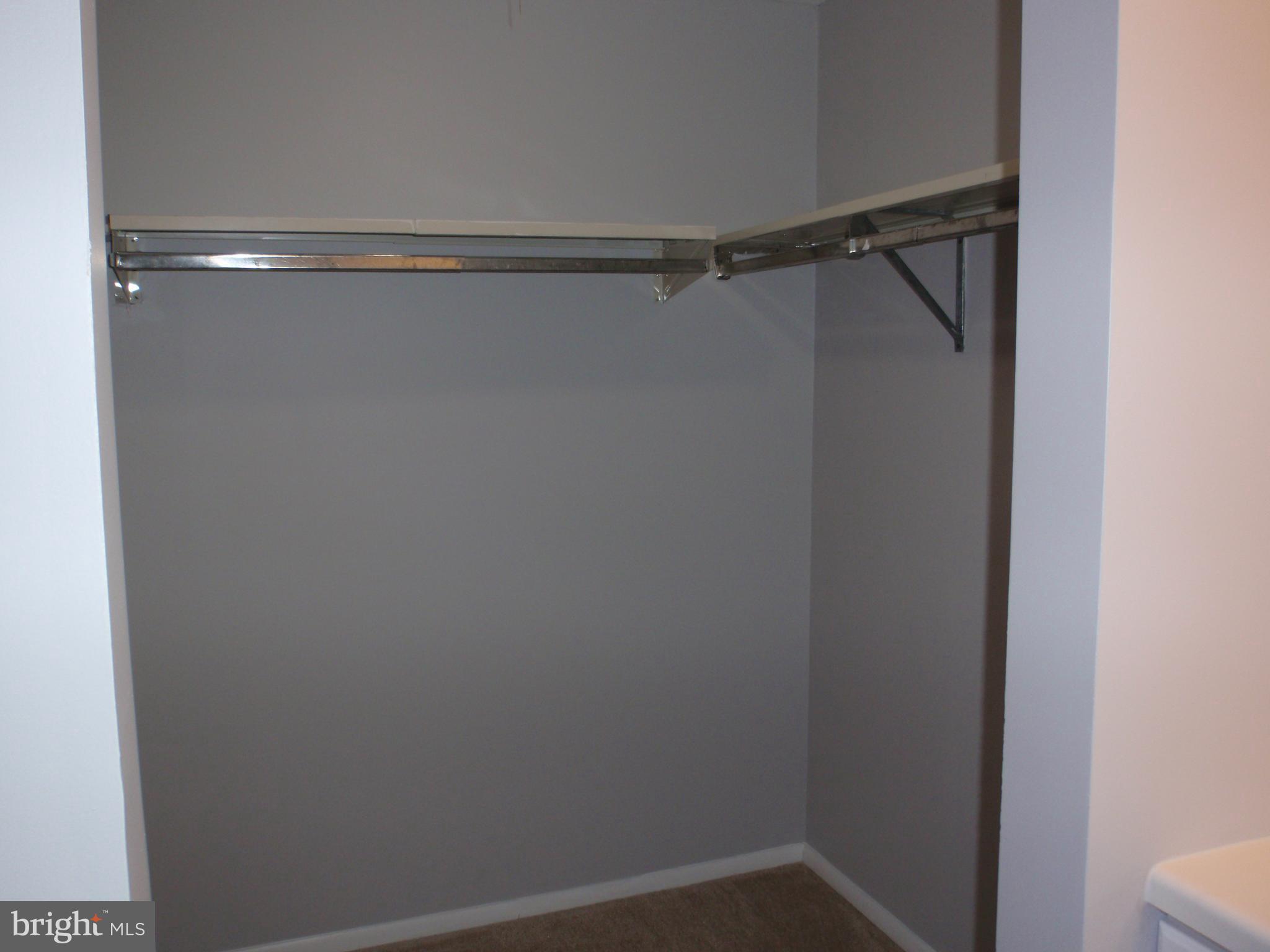 RESTON - Residential Lease