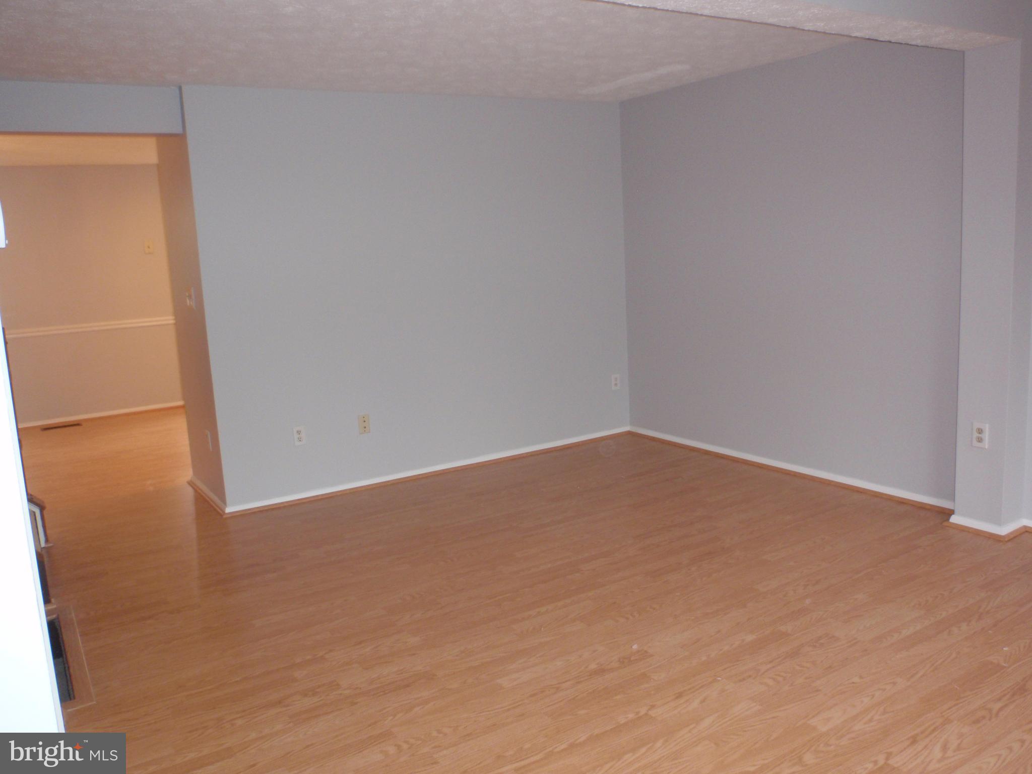 RESTON - Residential Lease