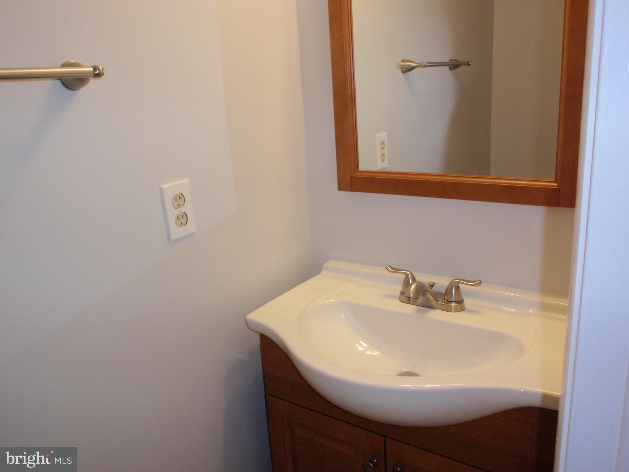 RESTON - Residential Lease