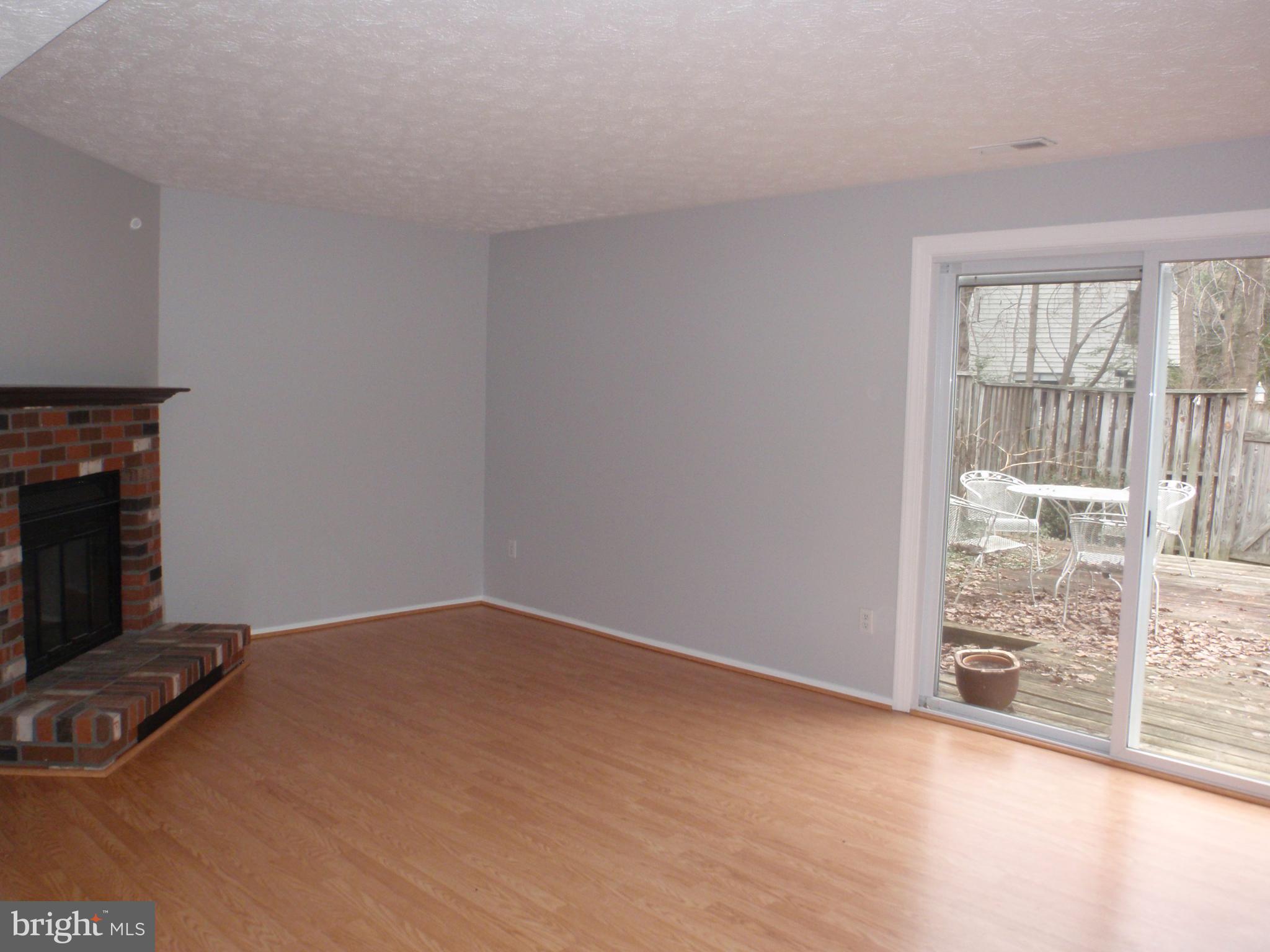 RESTON - Residential Lease