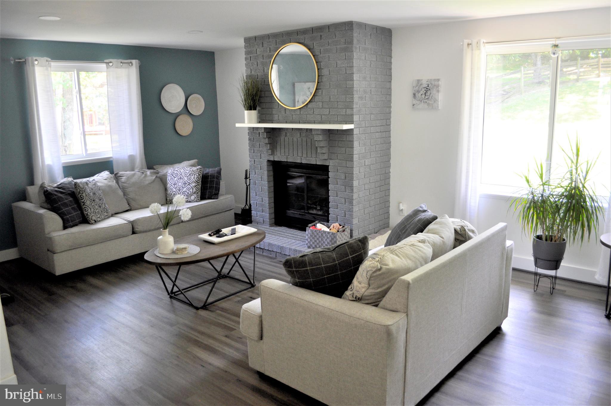 RAMBLING HILLS - Residential