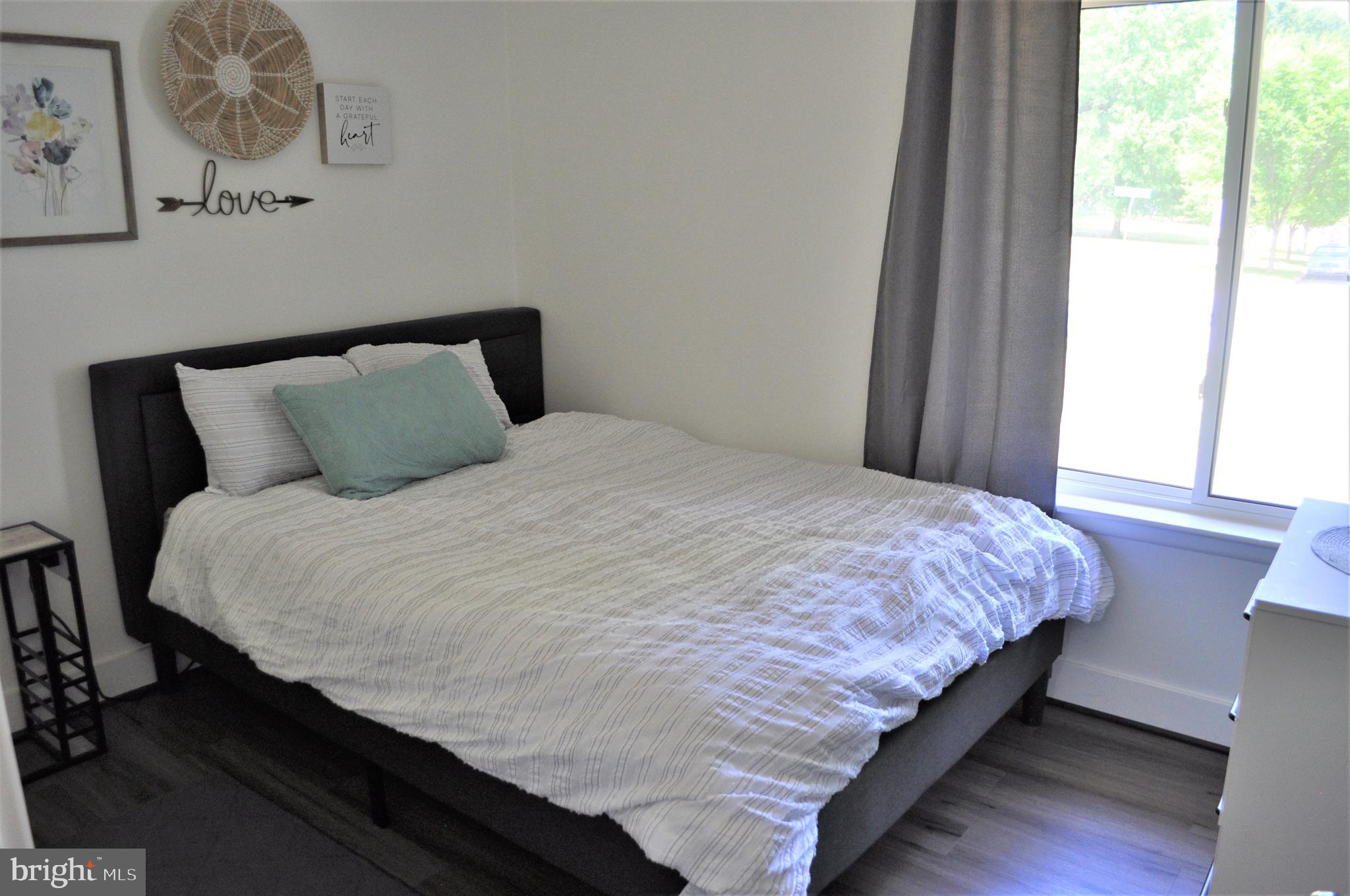 RAMBLING HILLS - Residential