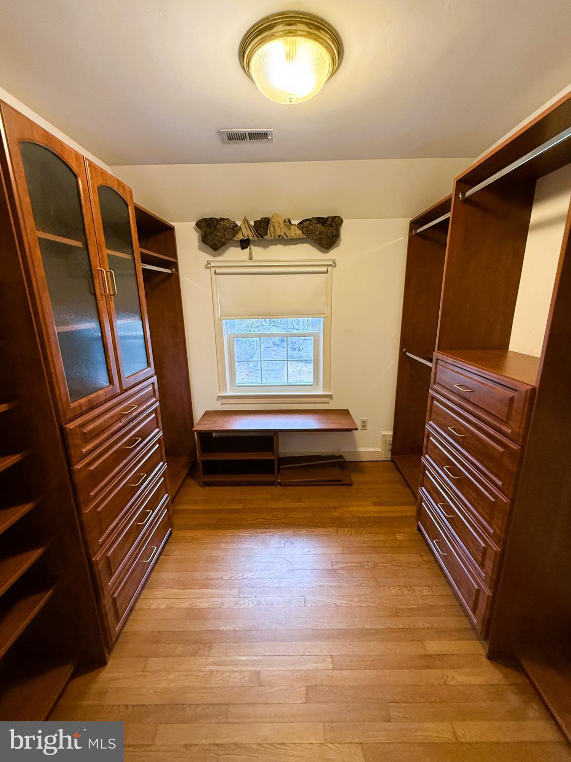 ROLLINGWOOD - Residential Lease