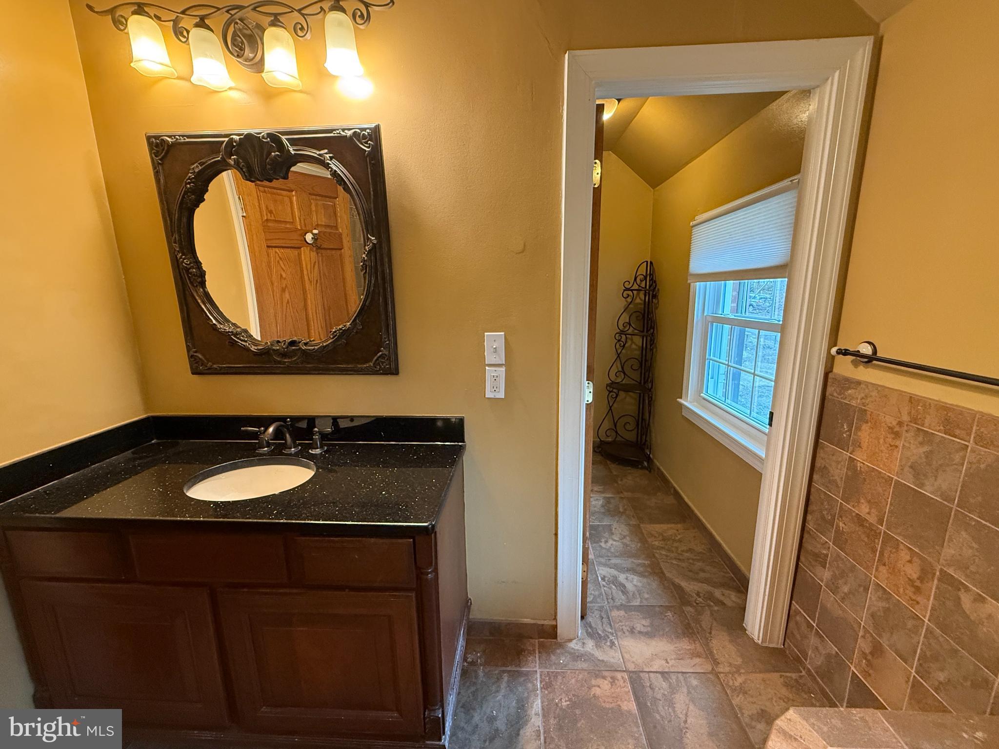 ROLLINGWOOD - Residential Lease