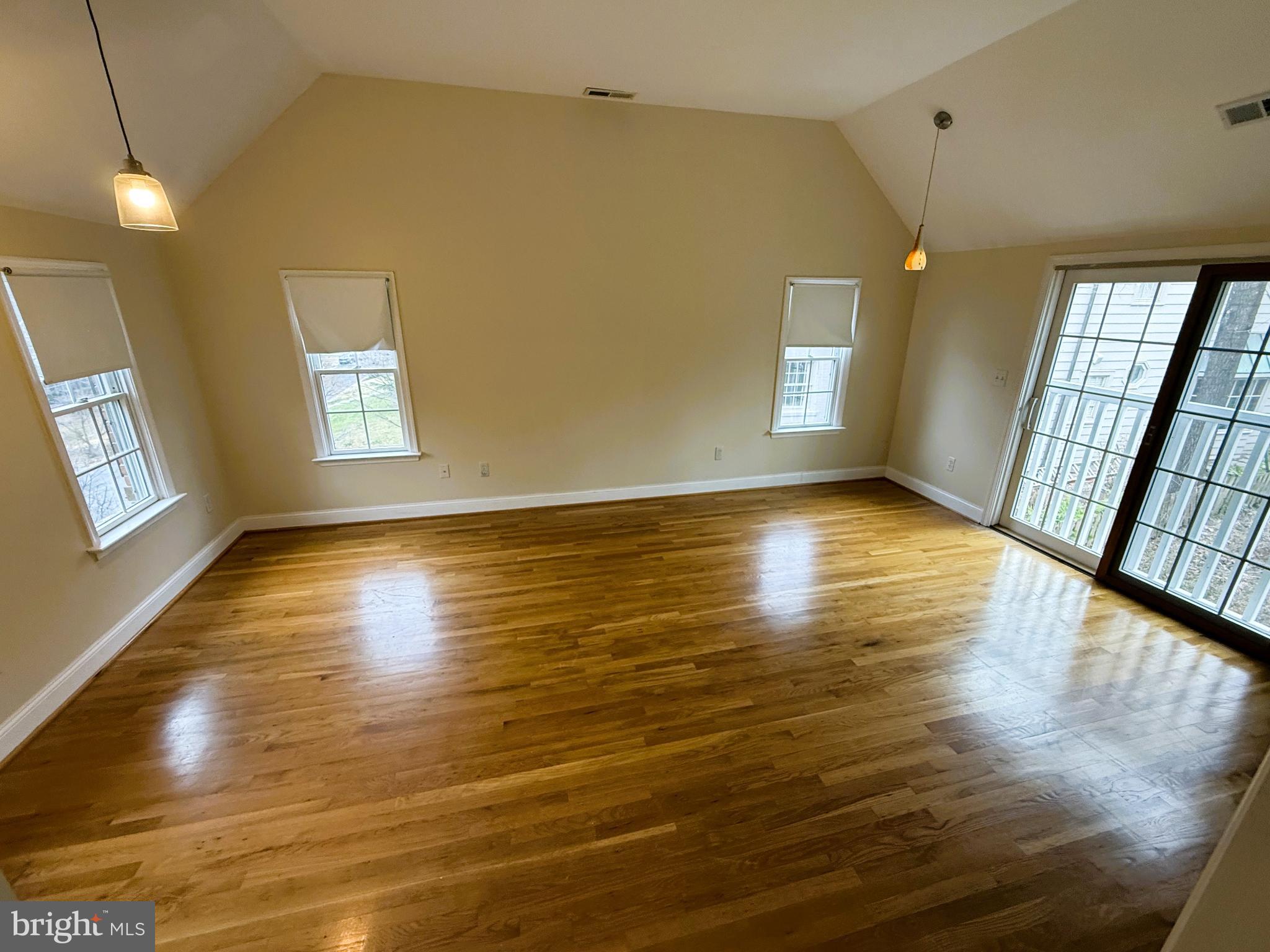 ROLLINGWOOD - Residential Lease