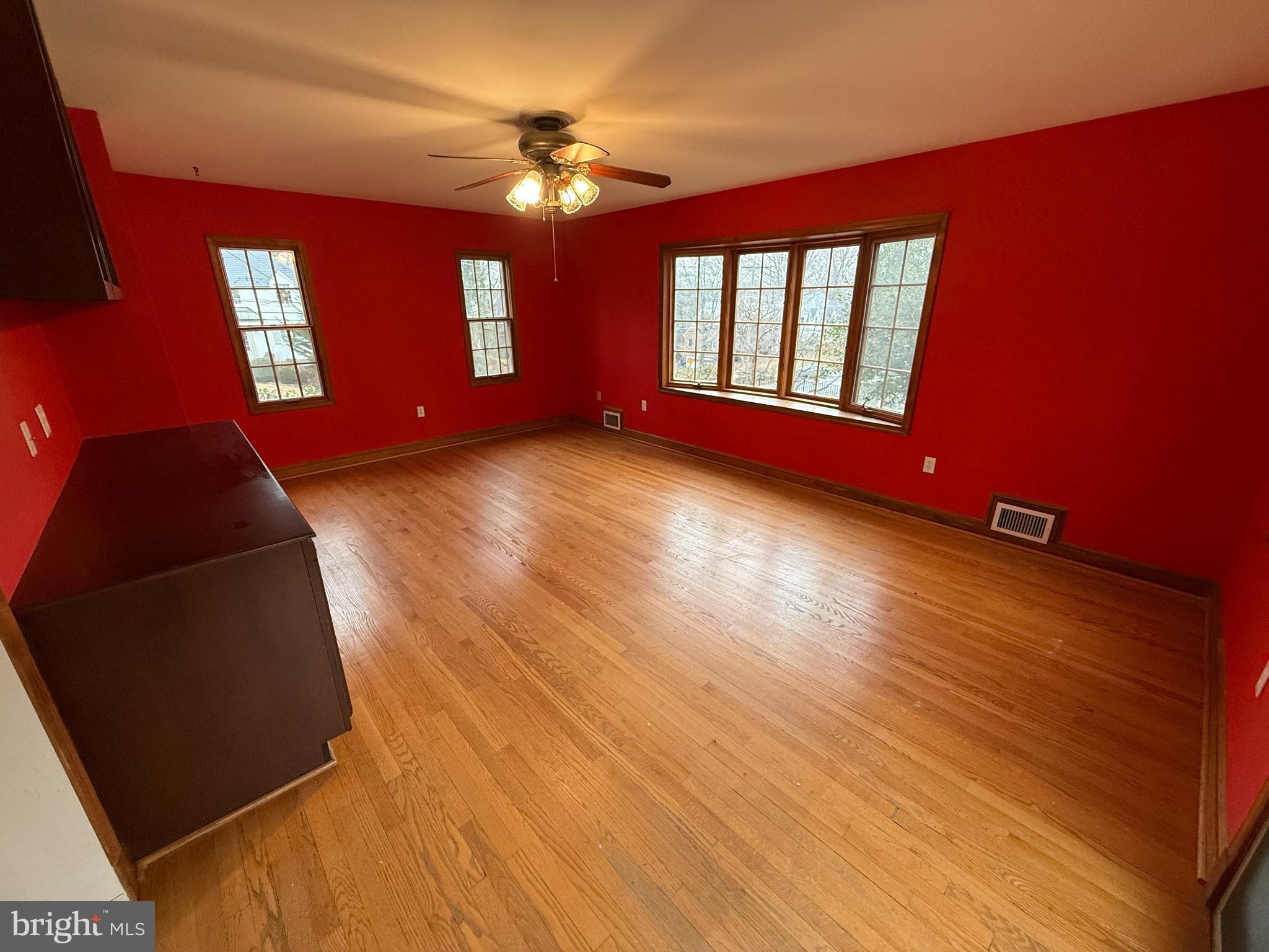 ROLLINGWOOD - Residential Lease