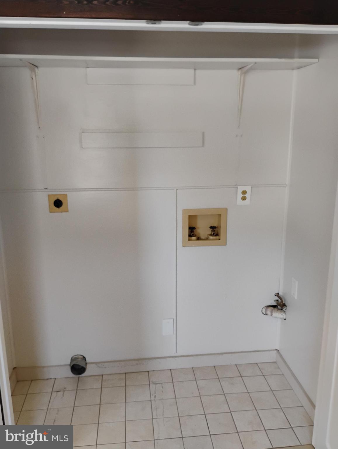 ACRESLEE - Residential