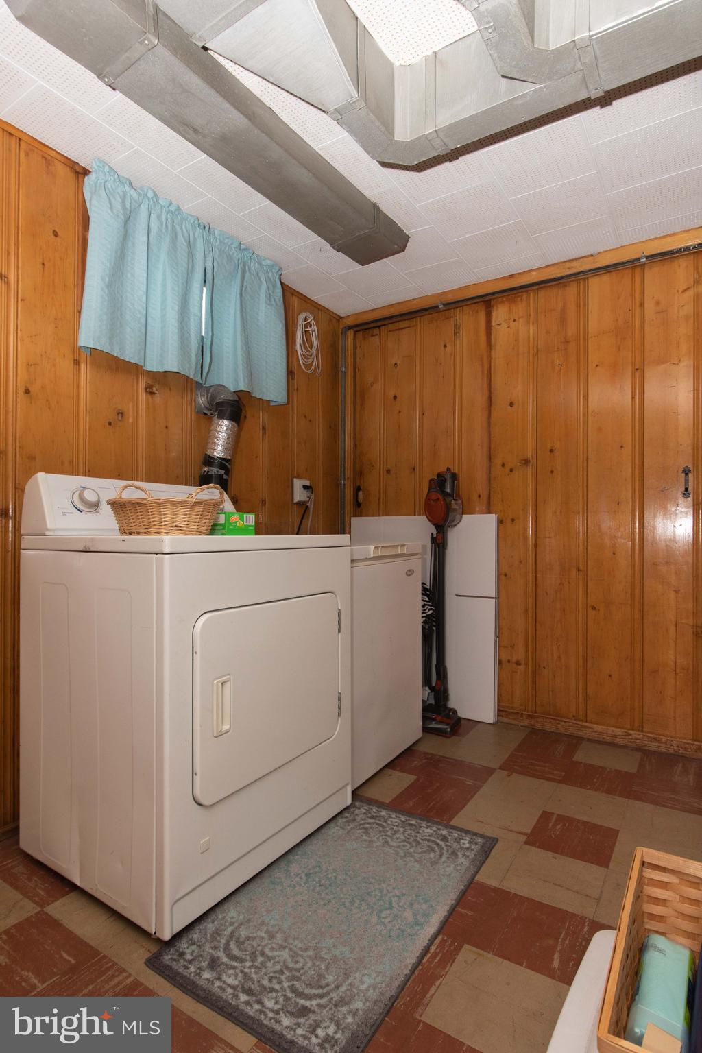 EASTWOOD - Residential