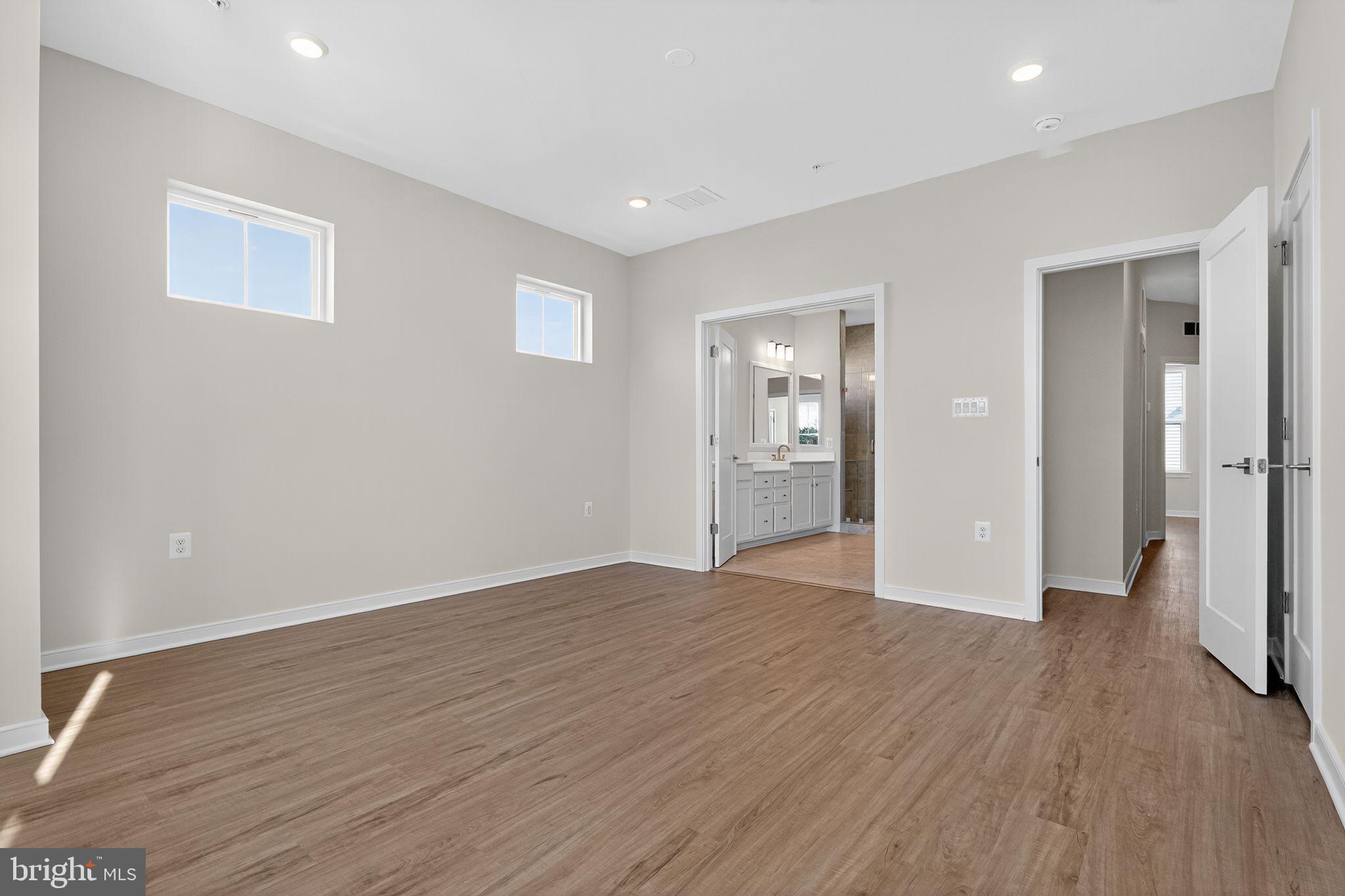 DOWNTOWN BRAMBLETON - Residential Lease