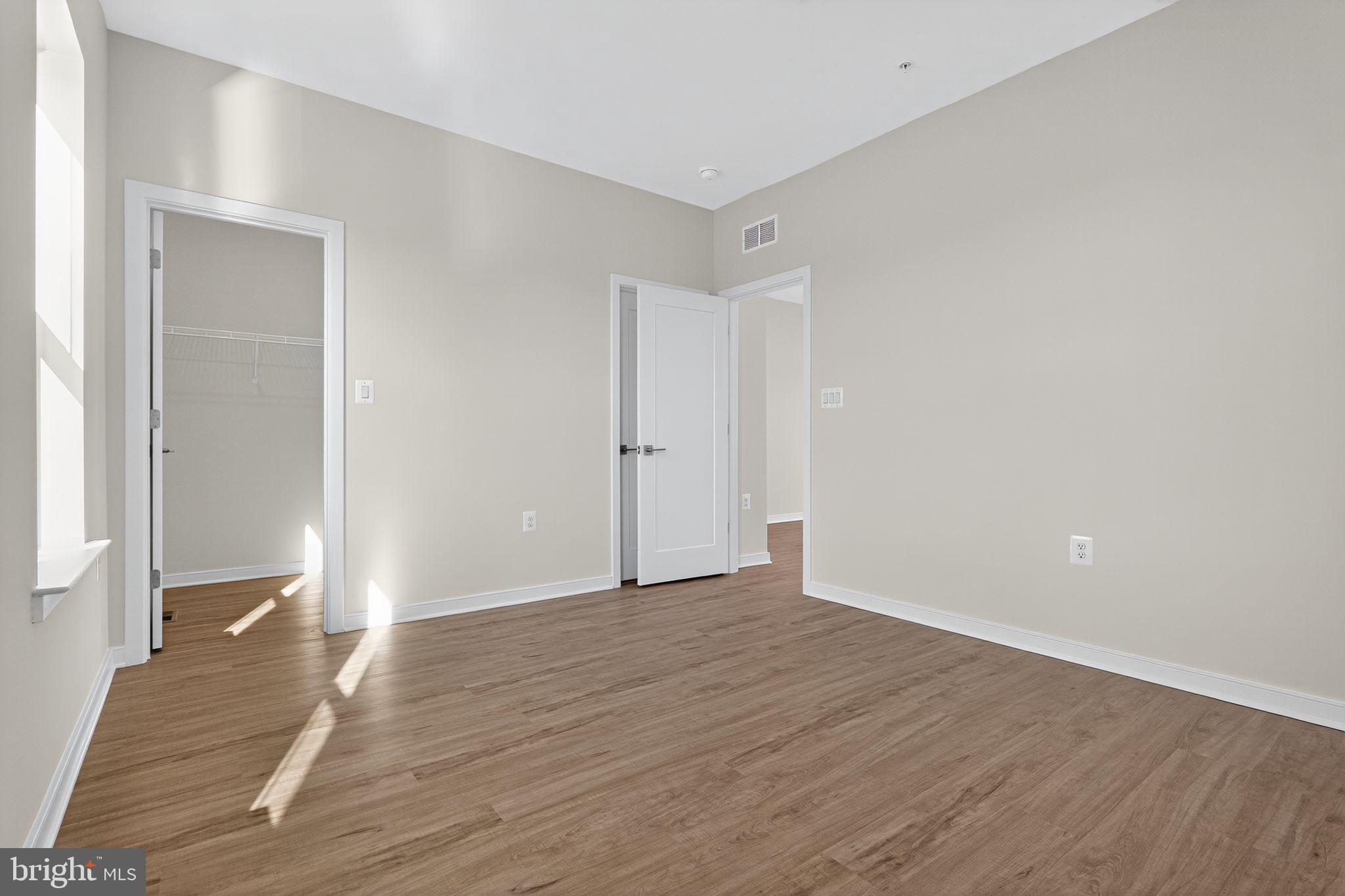 DOWNTOWN BRAMBLETON - Residential Lease