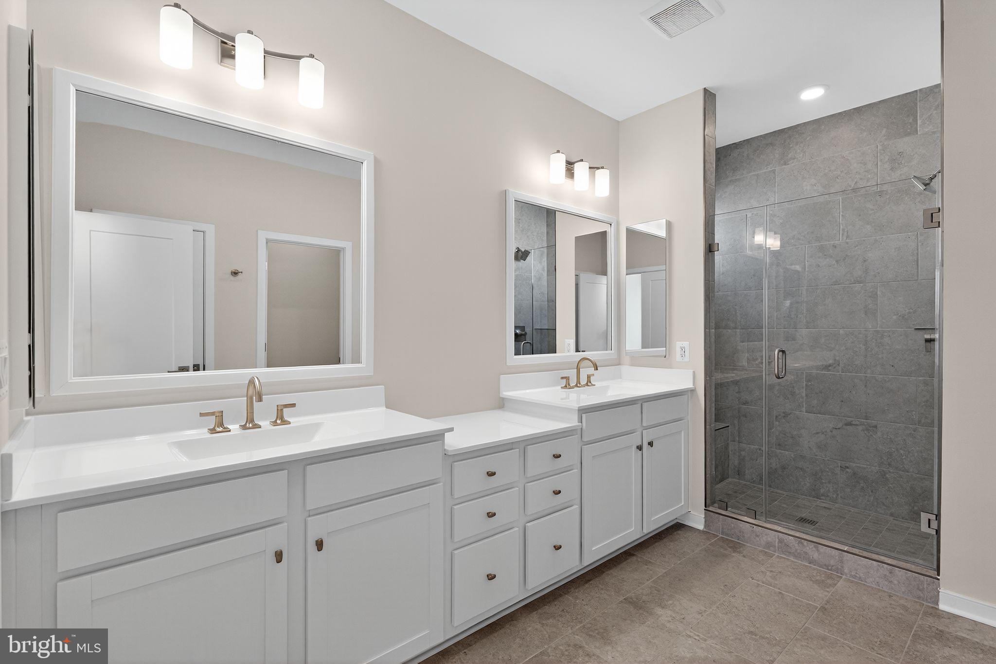 DOWNTOWN BRAMBLETON - Residential Lease