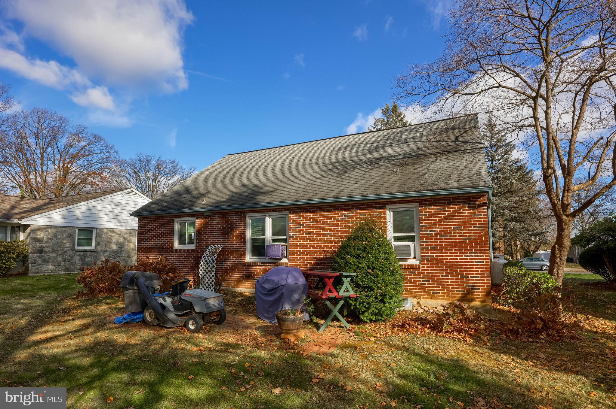 LINCOLN HEIGHTS - Residential