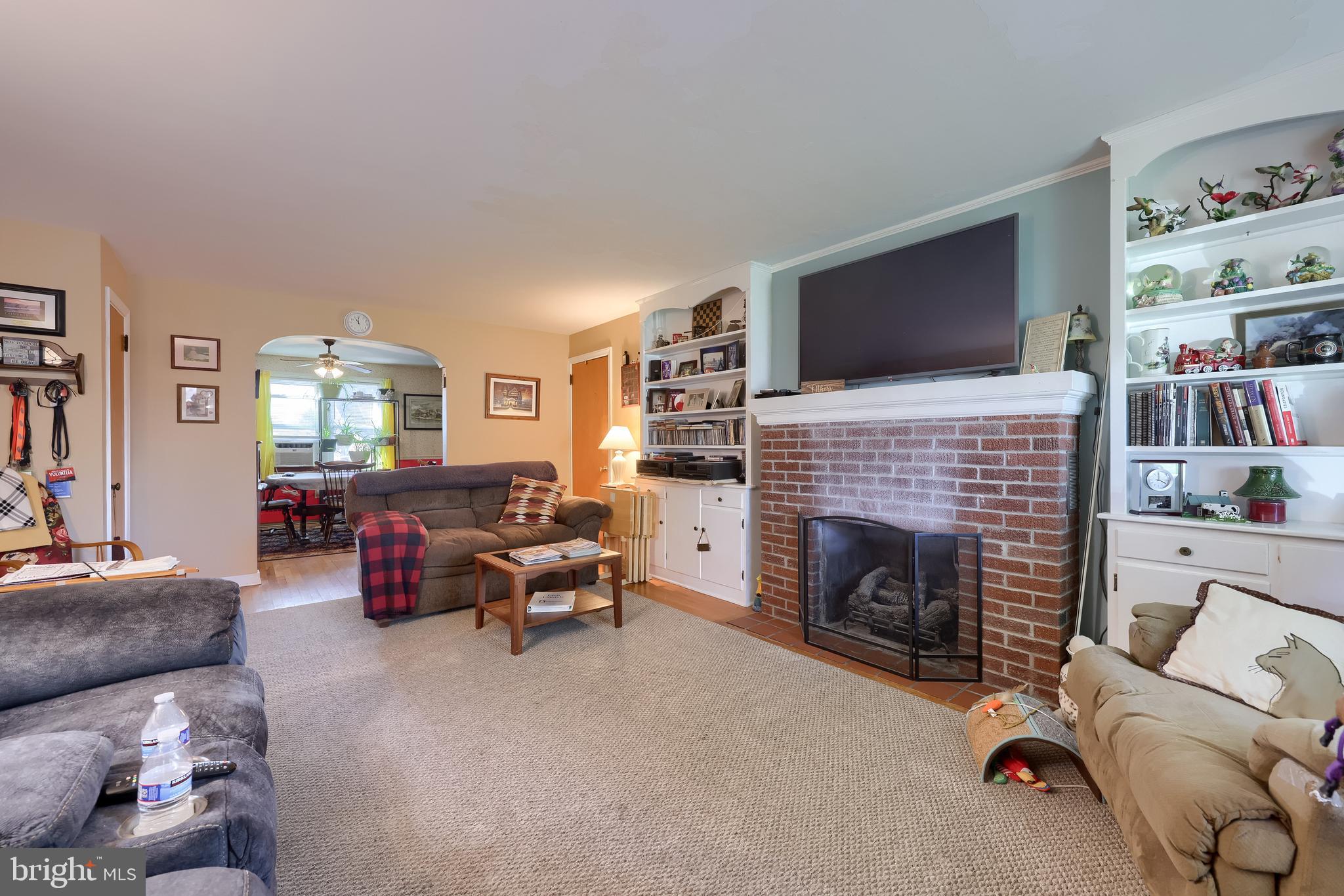 1048 LINCOLN HEIGHTS AVENUE