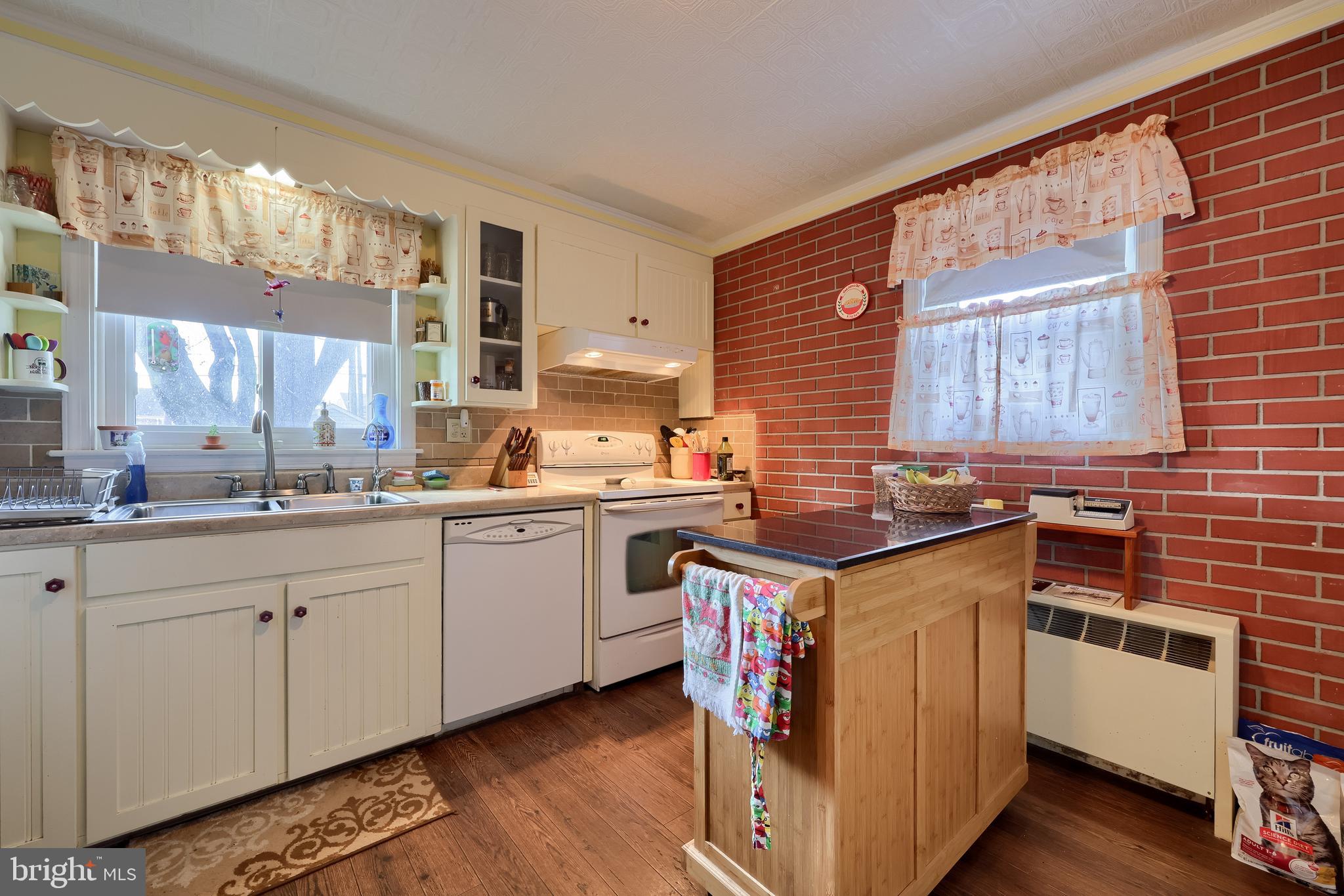 LINCOLN HEIGHTS - Residential